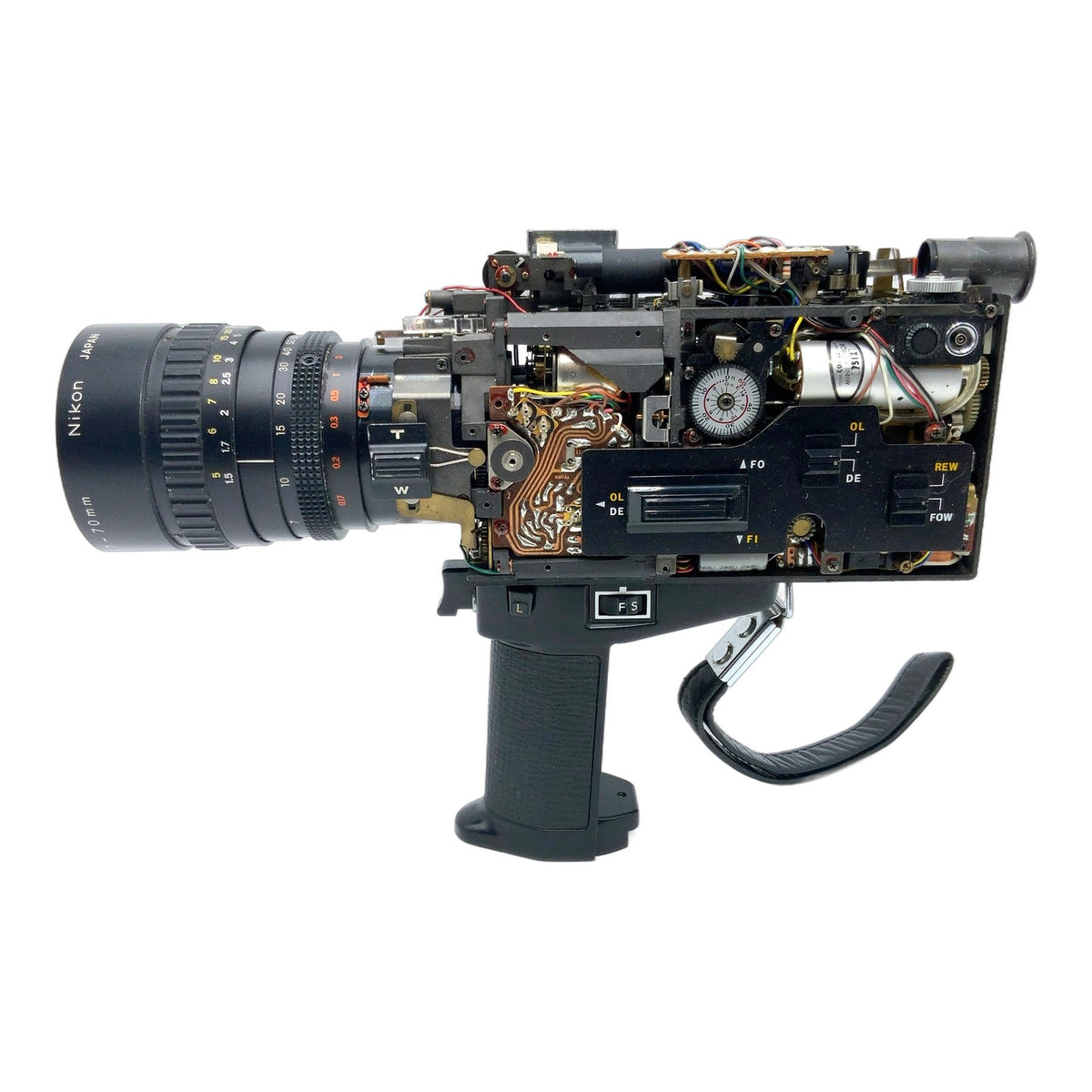Nikon R10 Super Filmkamera (Super 8) mit Cine-Nikkor Zoom-C Macro 7-70mm f/1.4 – defekt