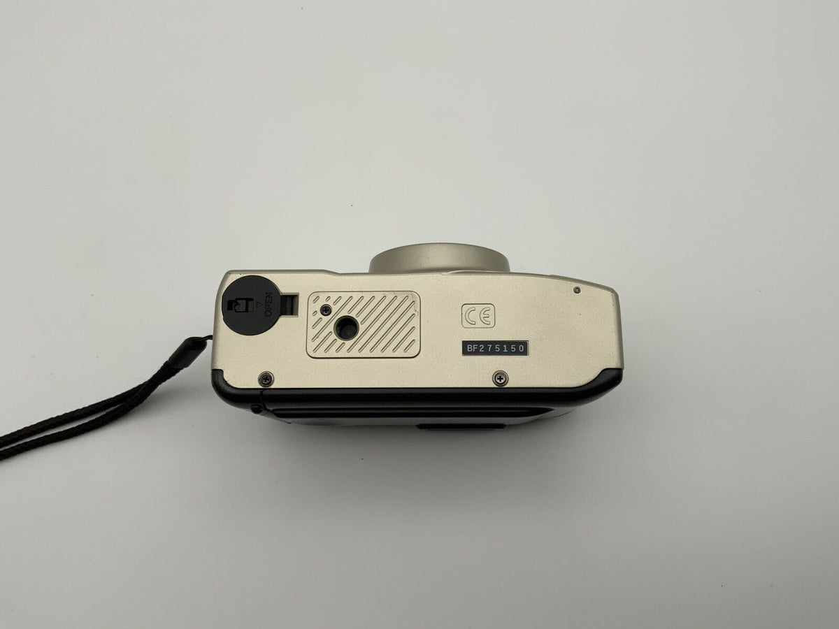 Appareil photo analogique Edixa V-30 Zoom, autofocus AF, zoom 38-110 mm, compact et facile à utiliser.