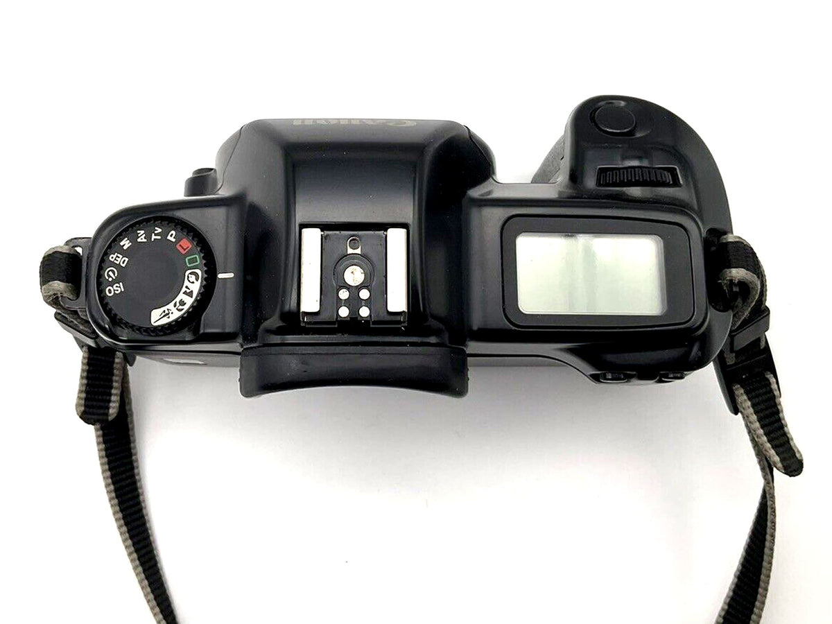 Canon EOS 1000 35mm SLR camera body, analog camera, autofocus and manual.