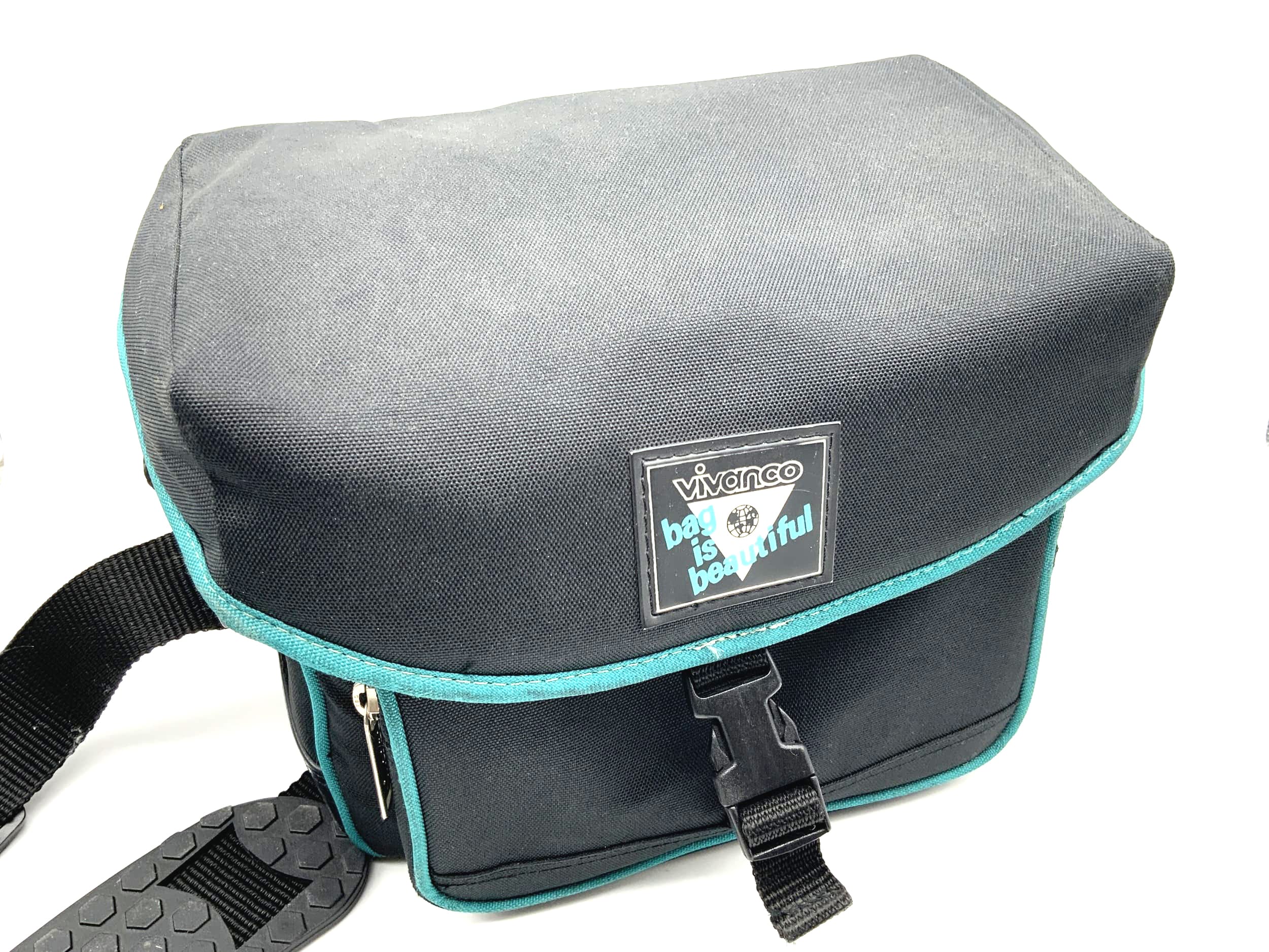 Vivanco bag is a beautiful, approximately 25x20x15cm camera bag, black, universal.