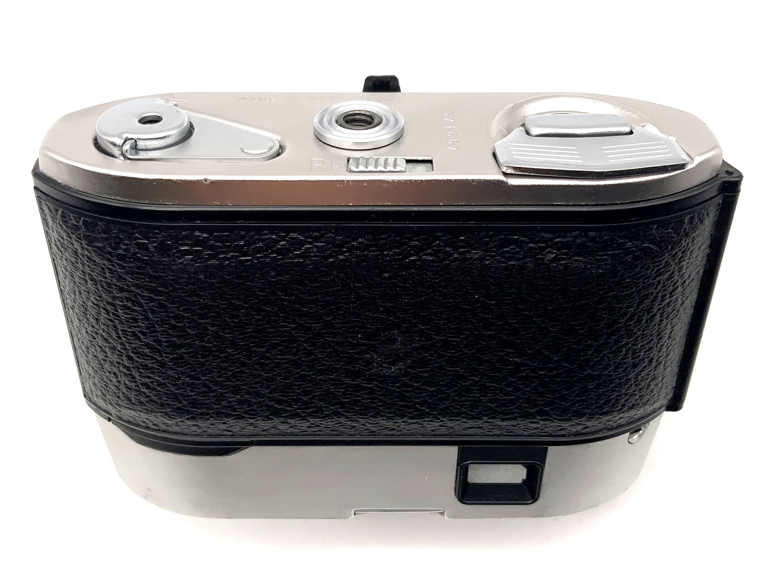 Balda Baldessa viewfinder camera with Color Isconar 45mm 1:2.8 35mm compact camera