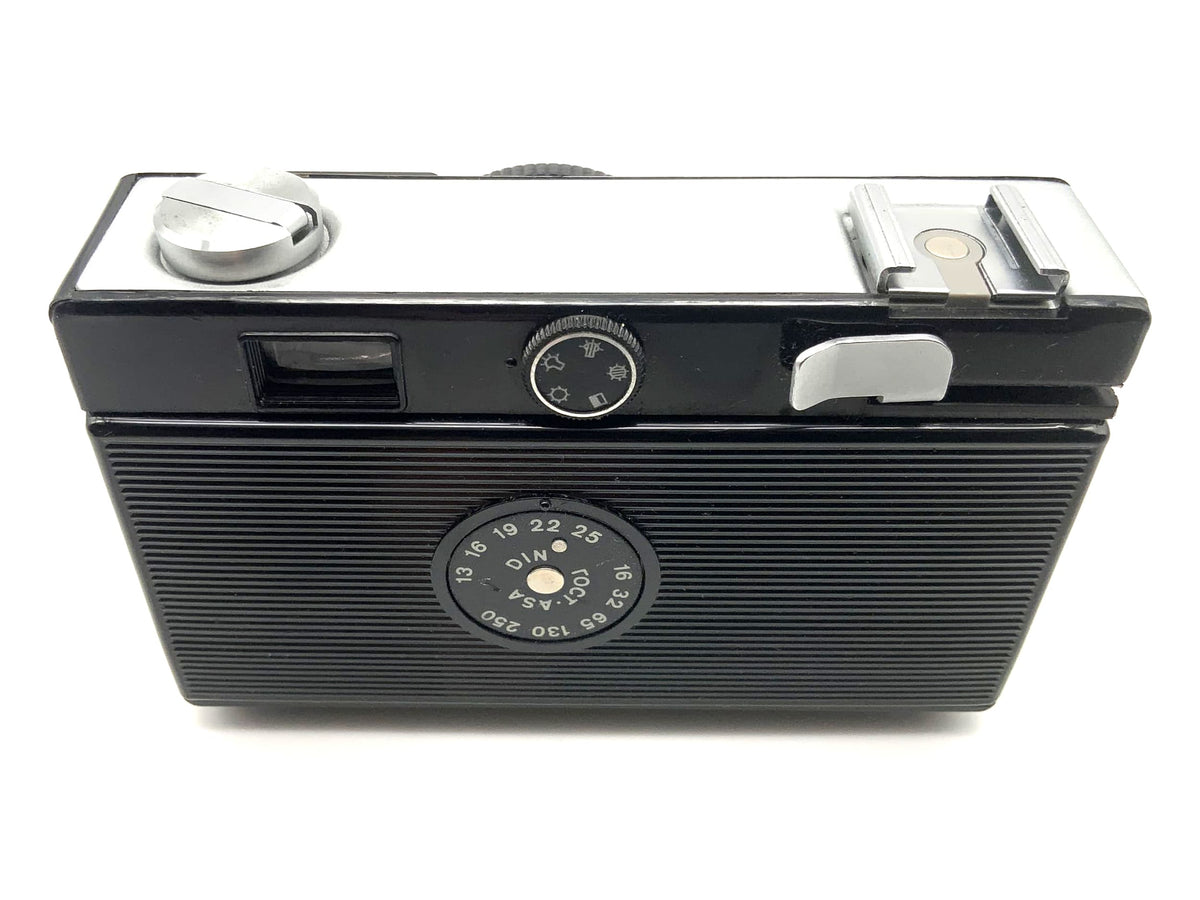 Appareil photo compact Belomo Vilia avec viseur et objectif 69-3 40 mm 1:4 35 mm