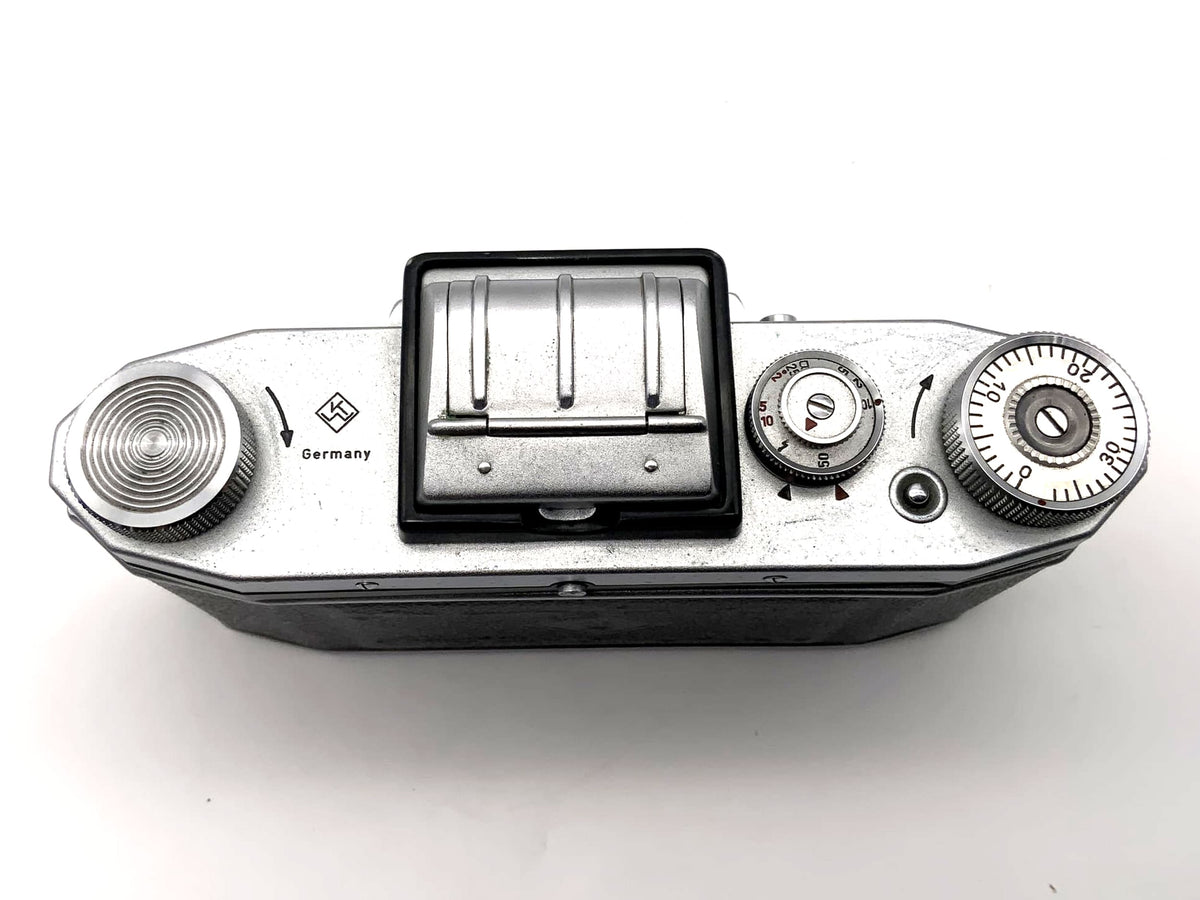 Appareil photo reflex Praktica FX 2 avec viseur de poitrine et objectif Pentacon 35 mm, boîtier