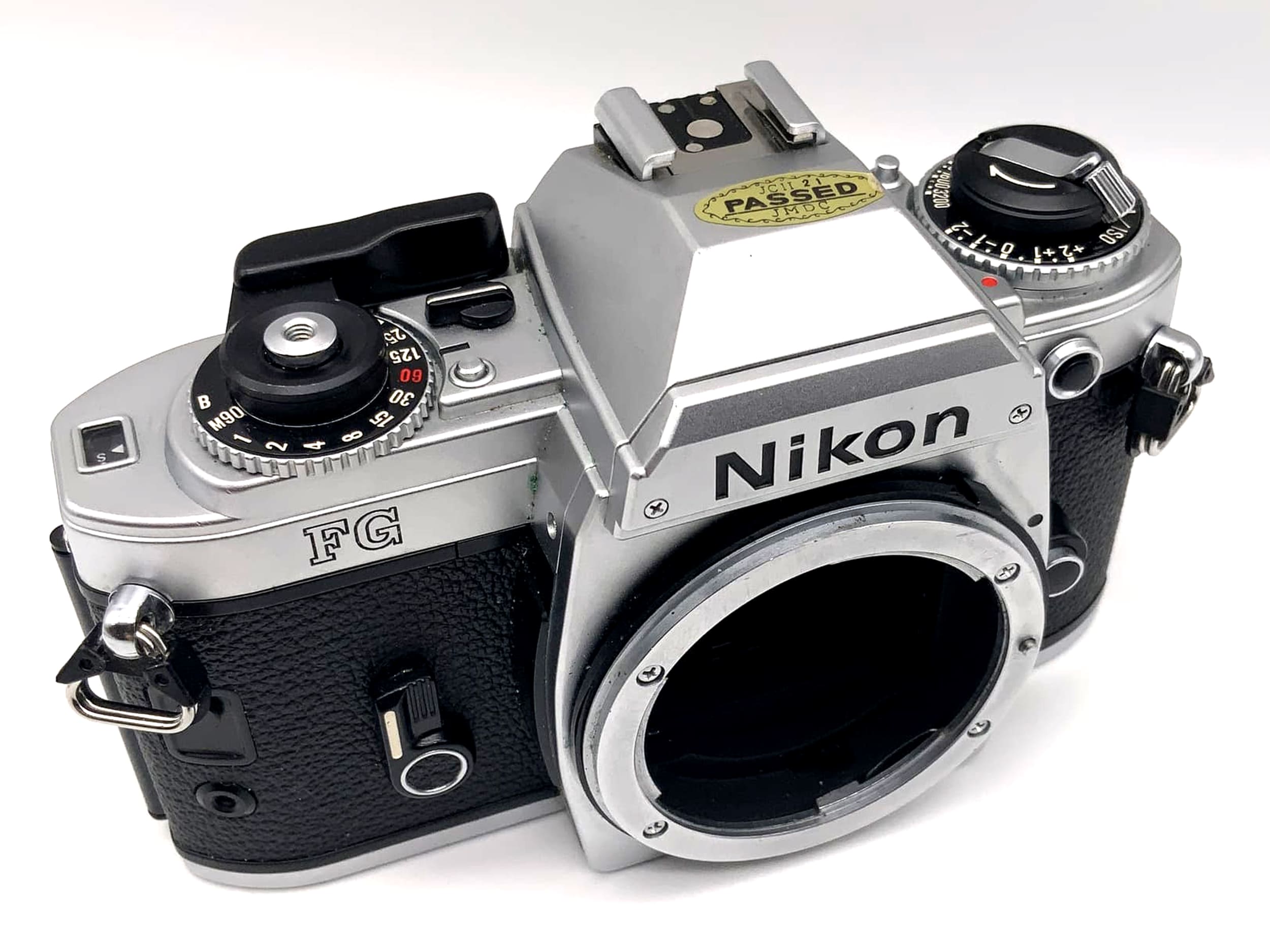 Nikon FG Spiegelreflexkamera SLR 35mm Kamera Body Gehäuse