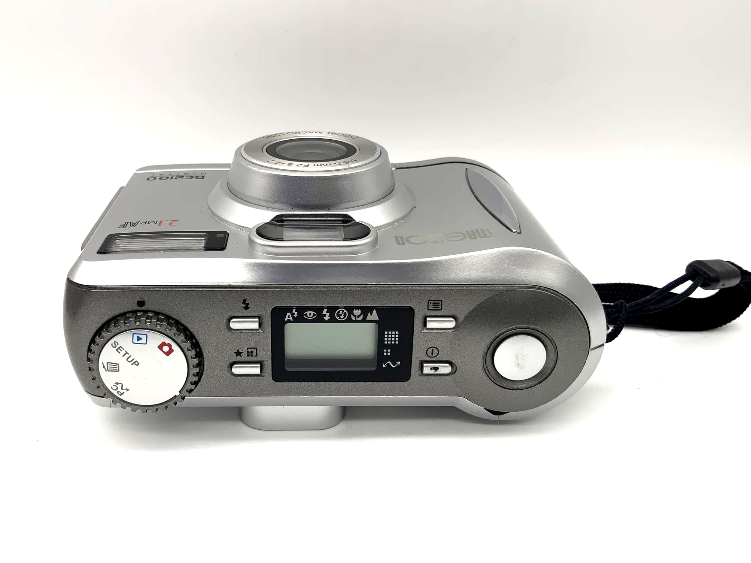 Maginon DC2100 mit f=6.5mm F2.8-7.2 Digital Macro Lens 2.1 MP AF