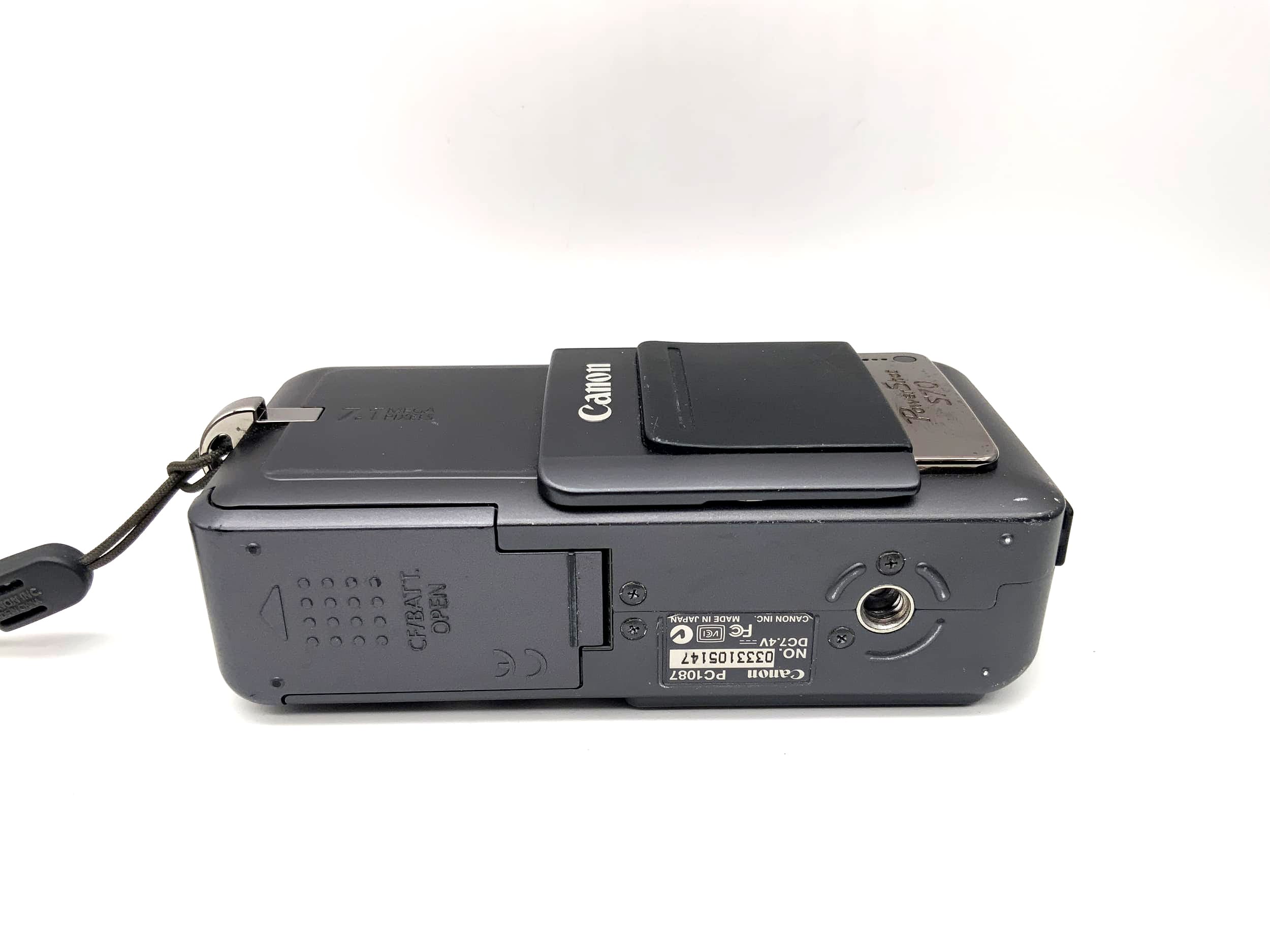 Canon PowerShot S70 mit Zoom Lens 3.6x 5.8-20.7mm 1:2.8-5.3 7.1 MP Ai AF