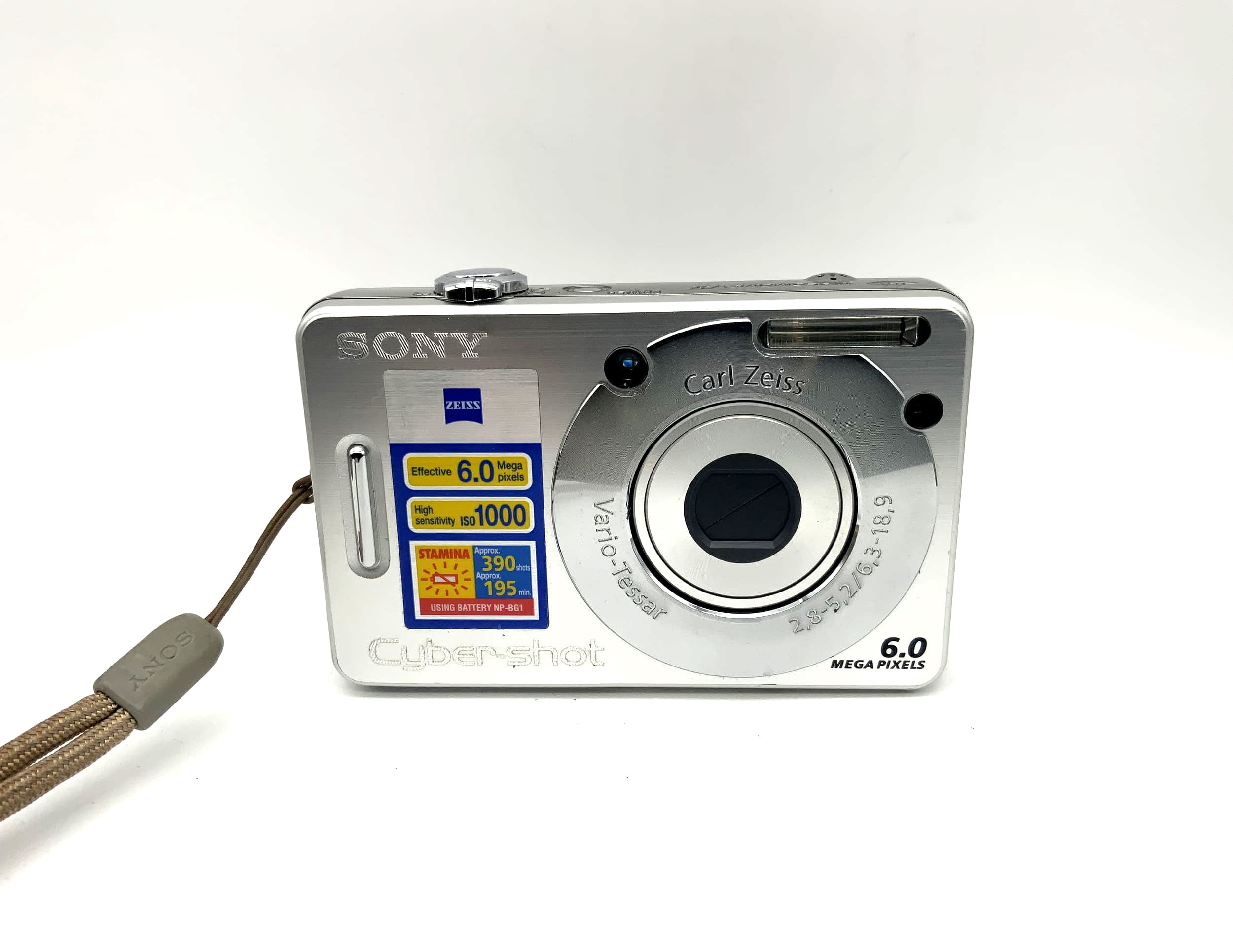 Sony Cyber-shot DSC-W50 mit Carl Zeiss Vario-Tessar 2,8-5,2/6,3-18,9 6.0 MP