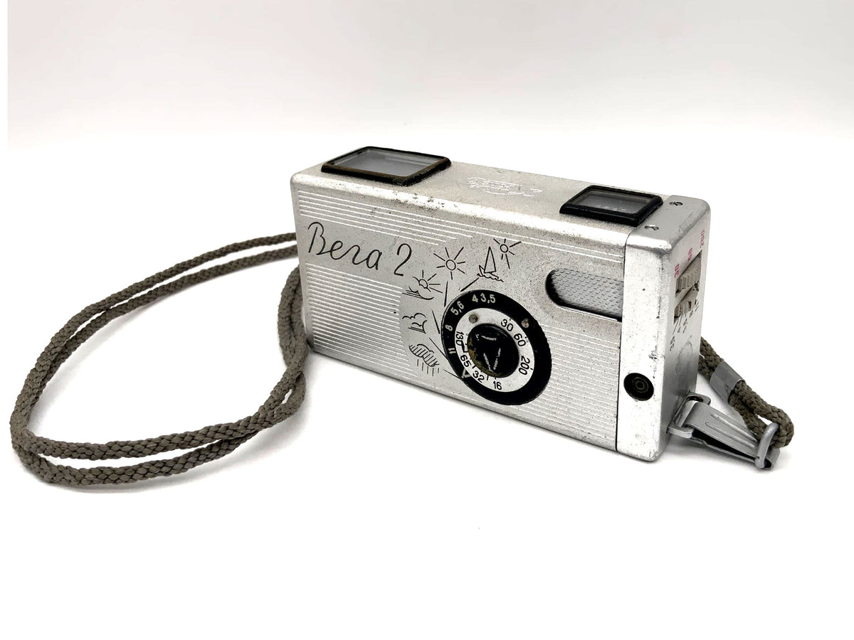 Kiev Vega 2 Miniaturkamera mit Industar M 1:3,5/ 23mm Kleinstbildkamera