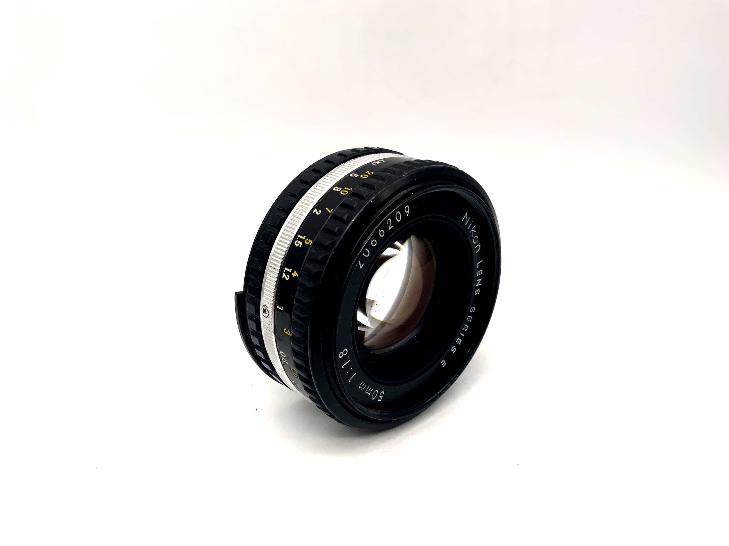 Nikon 50mm 1:1.8 Objektiv Ai-S Pancake Lens Series E Kamera Lens (Nikon F)