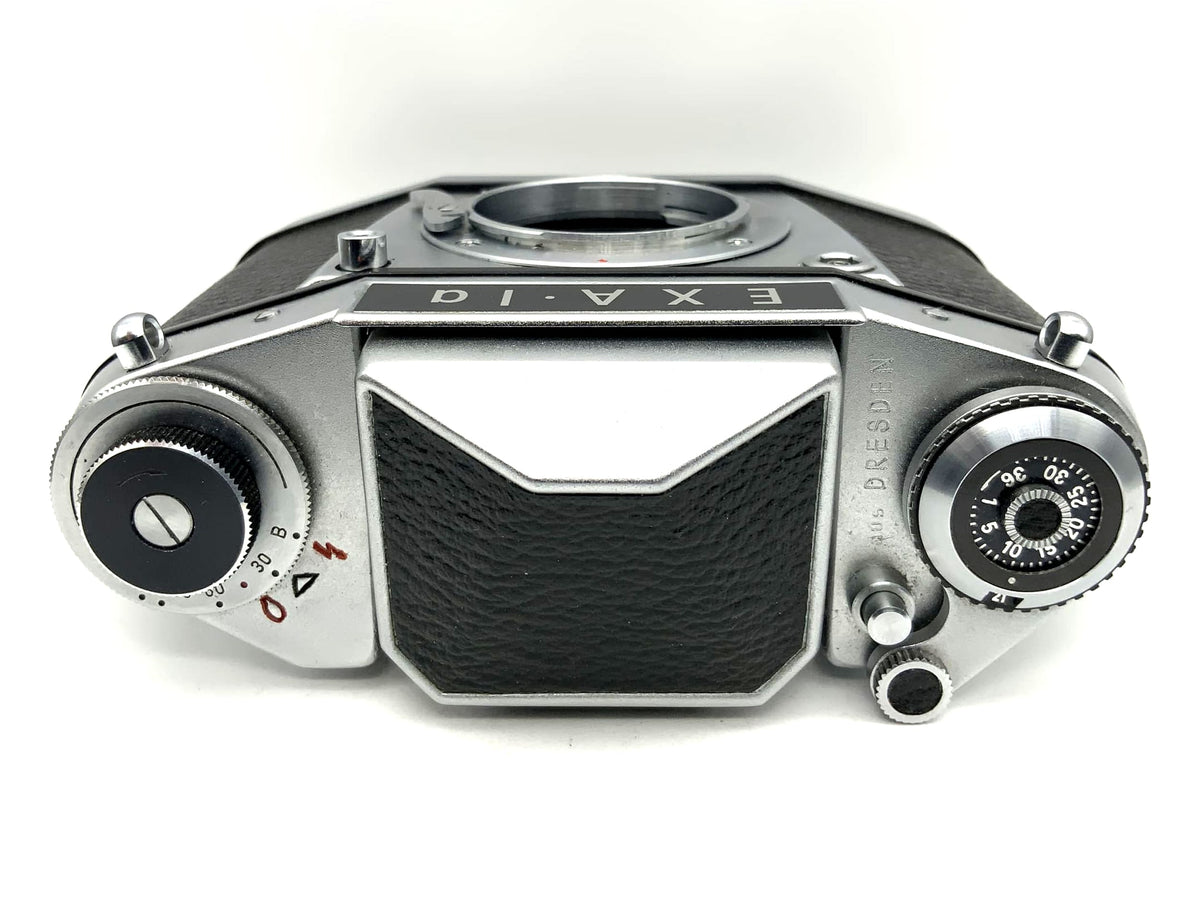 Exa 1a 35mm SLR camera with prism Exakta Ihagee body (Exa)