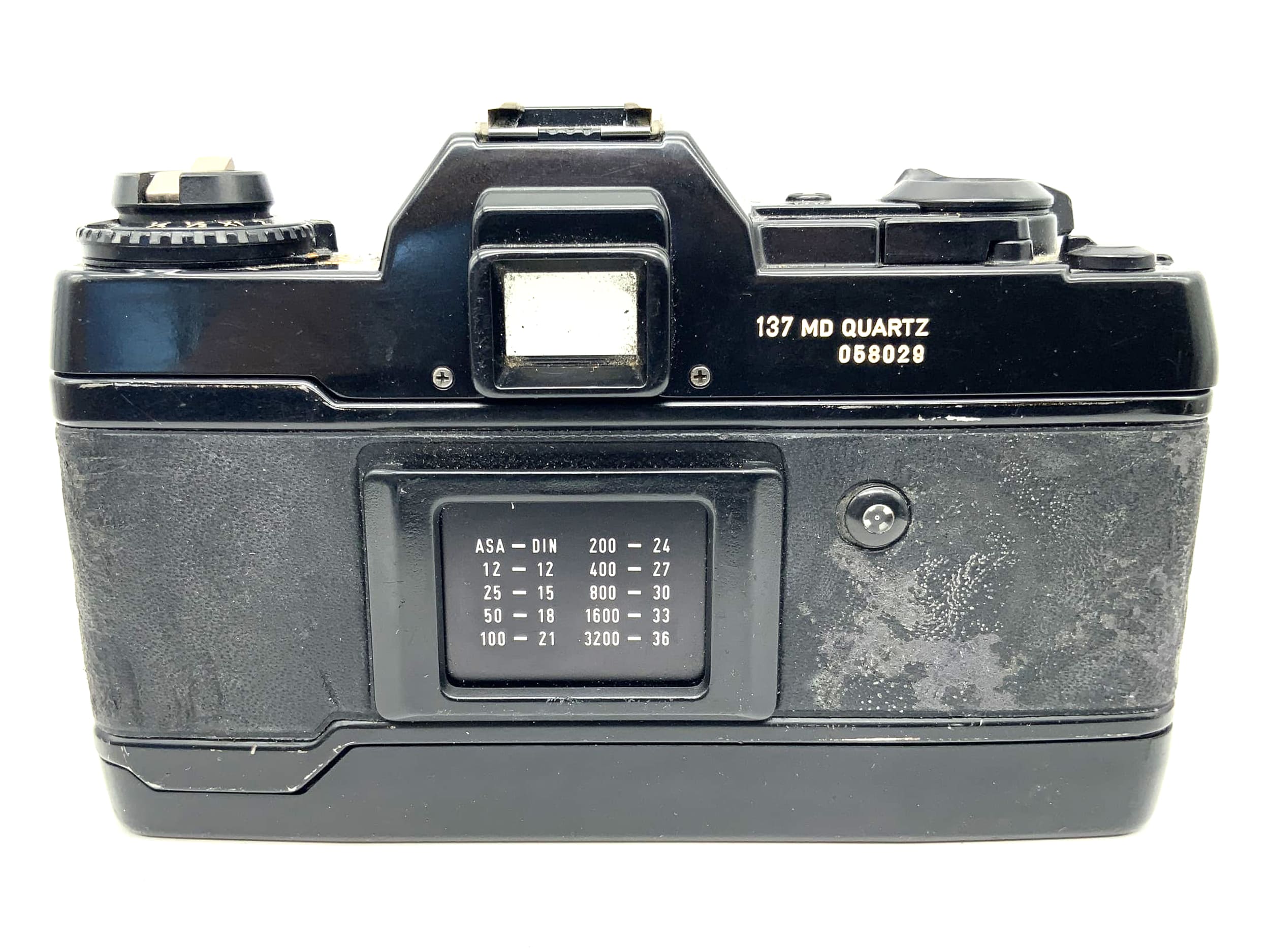 Boîtier d'appareil photo reflex 35 mm Contax 137 MD Quartz (Yashica/Contax)