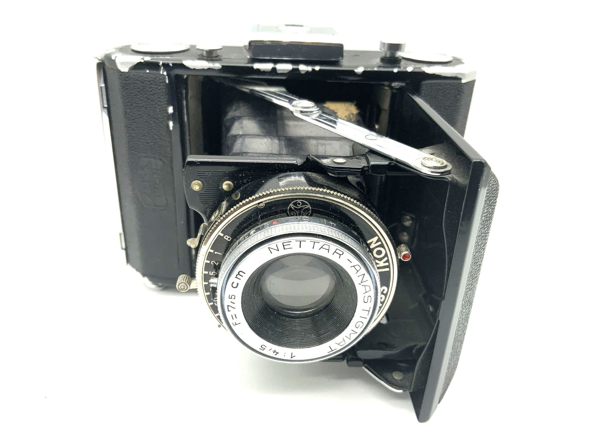 Appareil photo pliant Zeiss Ikon Nettar 515 avec objectif Anastigmat 1:4,5 7,5 cm 75 mm argentique
