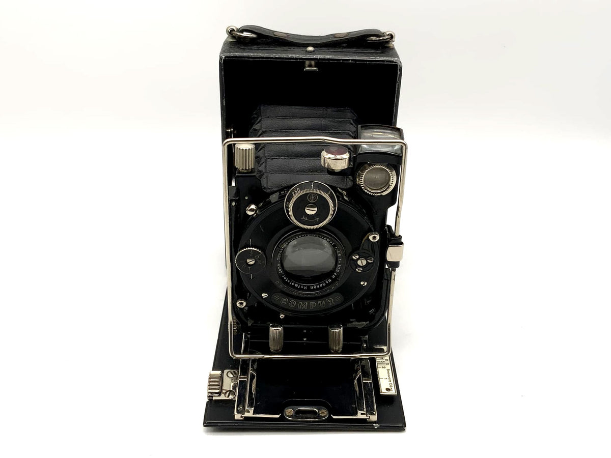 Plattenkamera mit Hofmeister Syrconar-Doppelanastigmat 1:4.5 f=10,5cm 6x9 Compur
