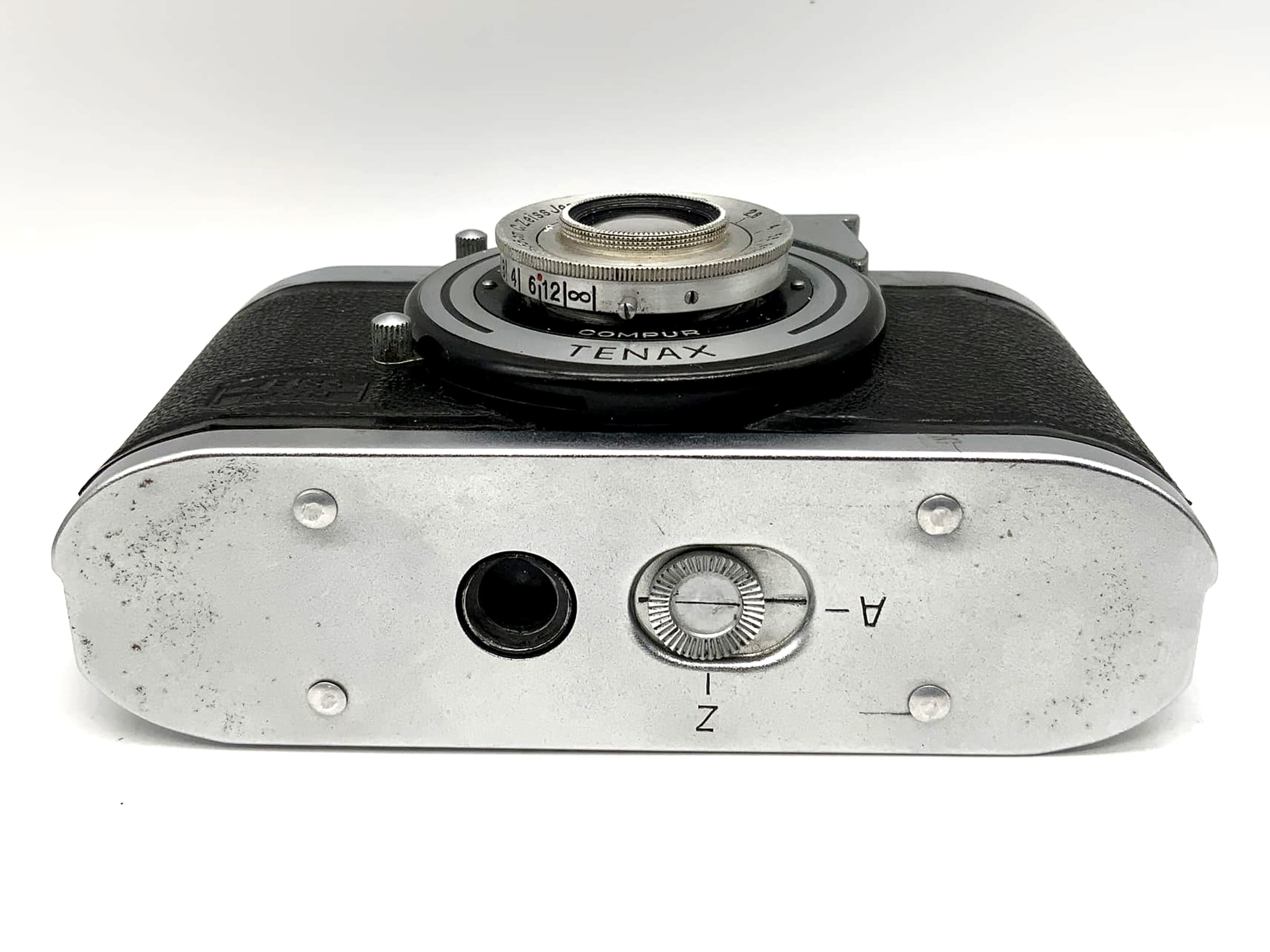 Zeiss Ikon Tenax rangefinder camera with Carl Zeiss Tessar 1:2.8/3.5cm Compur lens
