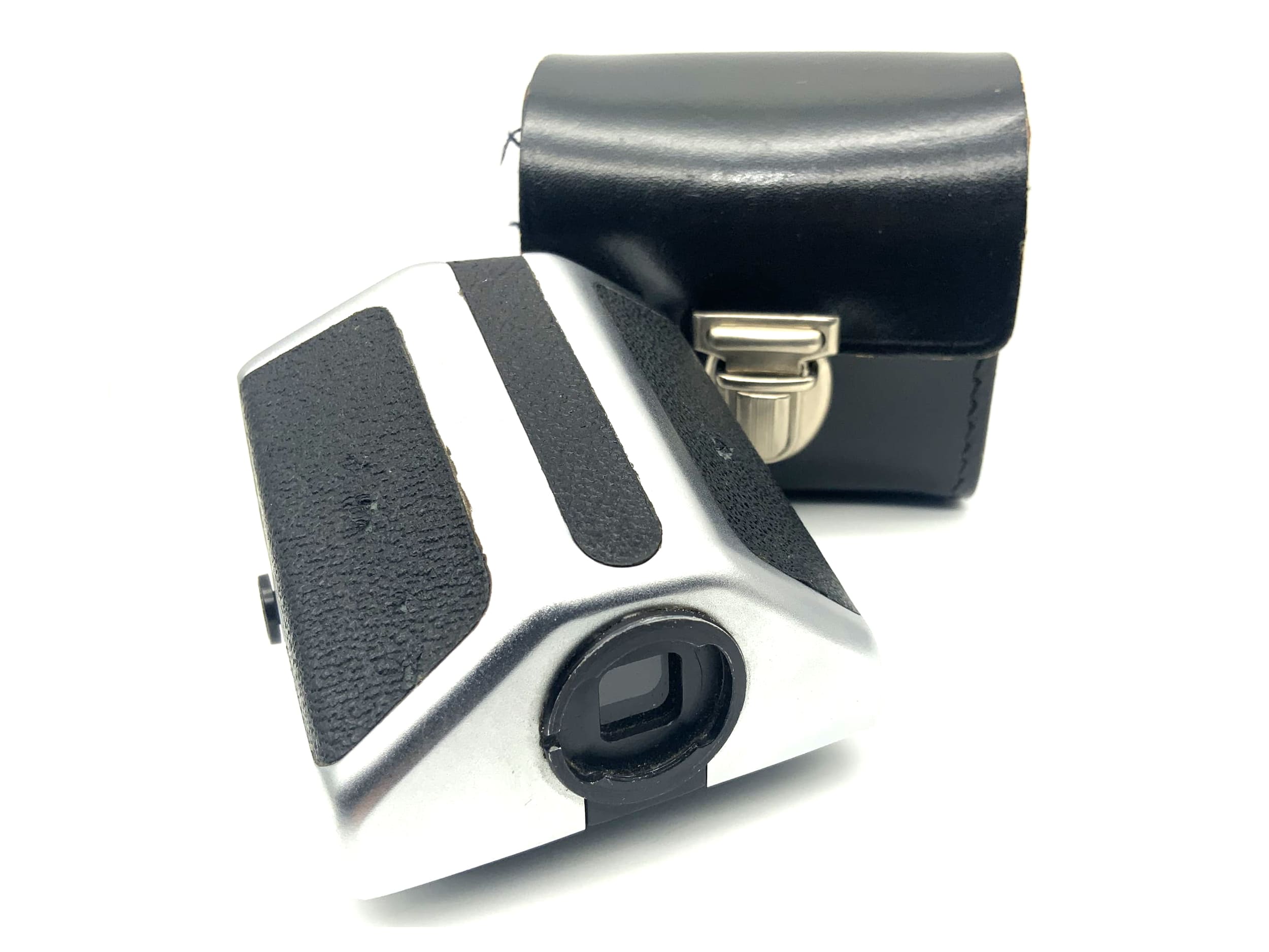 Chercheur à prisme Pentacon 6x6 avec étui