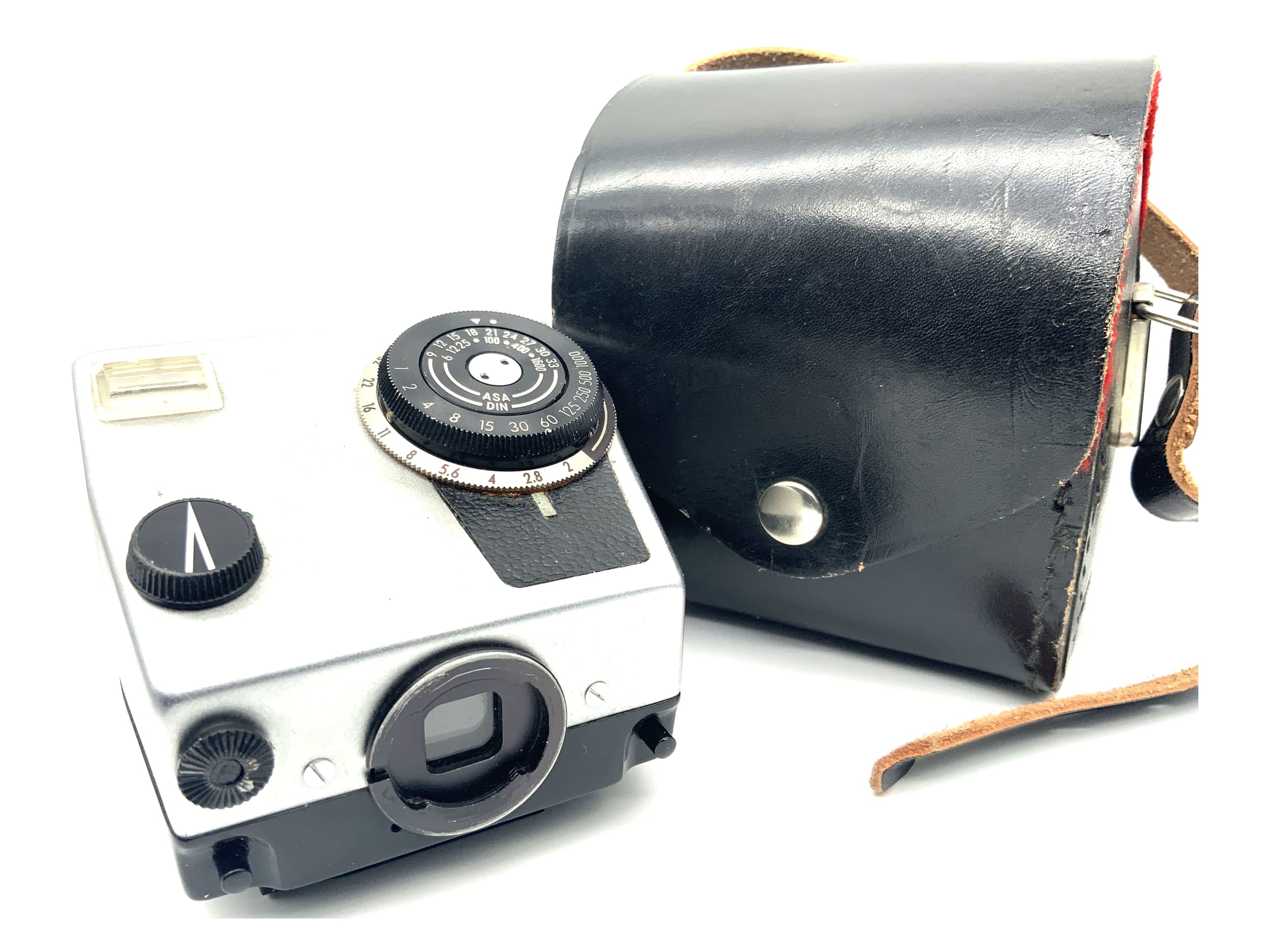 Viseur à prisme TTL Pentacon 207 520 pour Pentacon Six Exakta 66 + étui