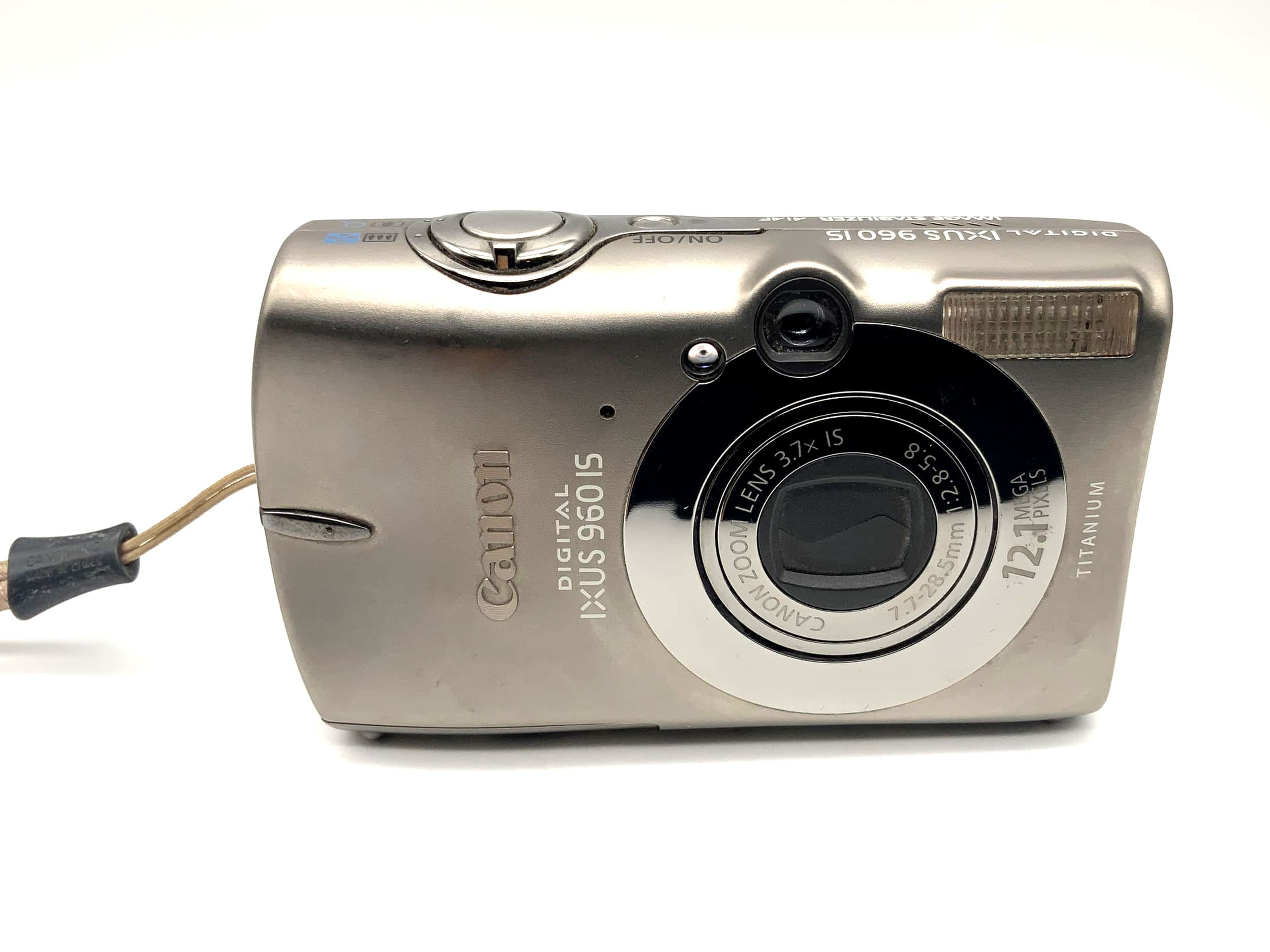 Canon IXUS 960 IS mit Zoom Lens 3.7xIS 7.7-28.5mm 1:2.8-5.8 12.1 MP Titanium