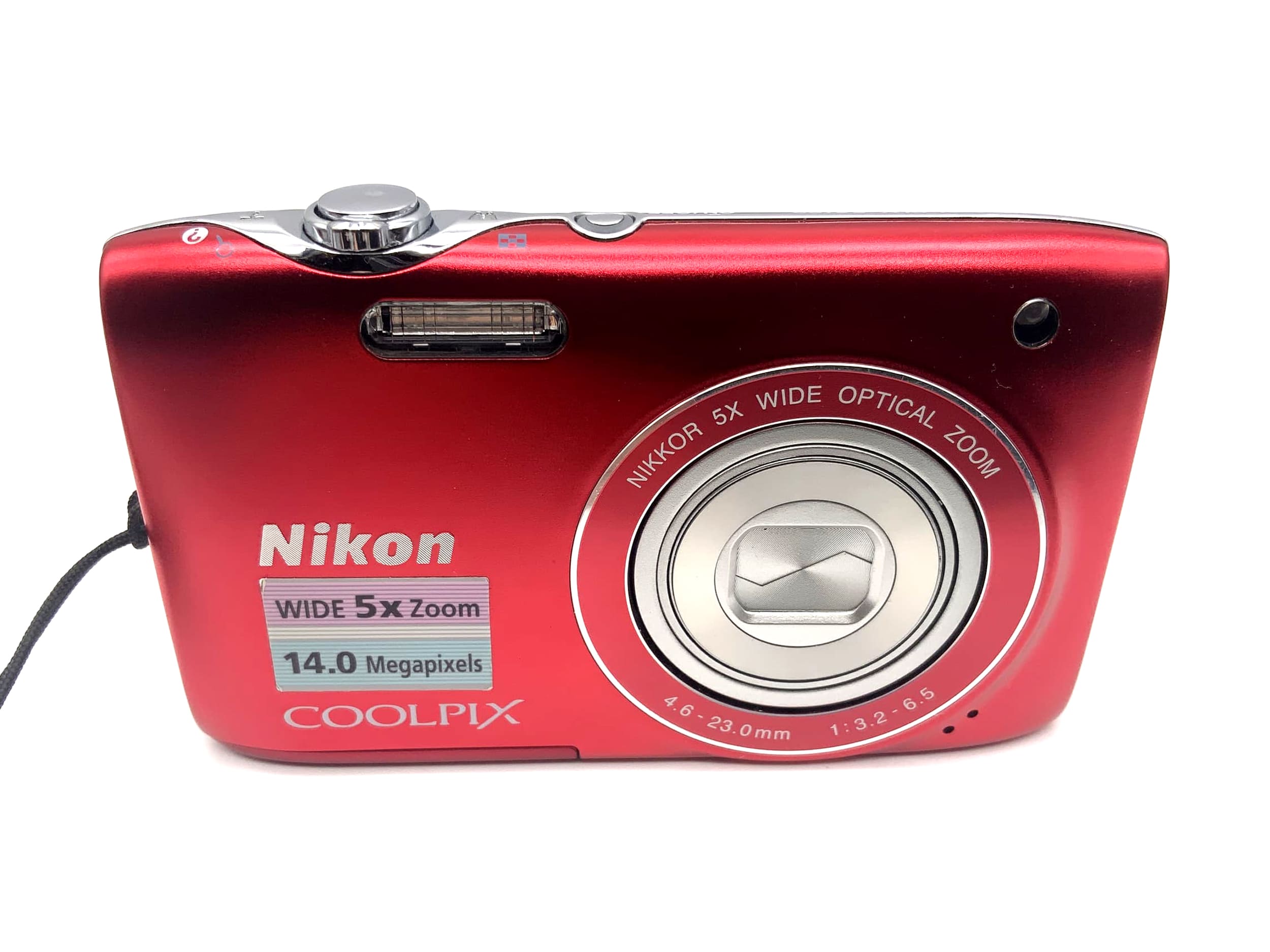 Nikon Coolpix S3100 mit Nikkor 5x Wide Optical Zoom 4.6-23.0mm 1:3.2-6.5 14 MP