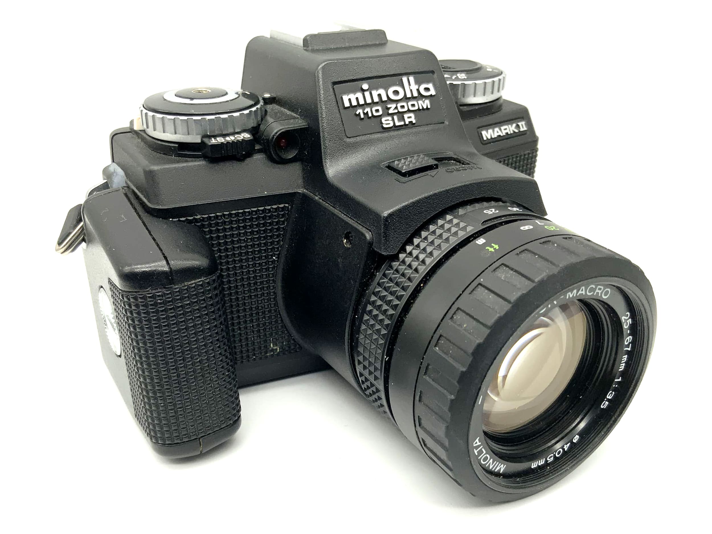 Minolta 110 Zoom Mark II mit Zoom Rokkor-Macro 25-67mm 1:3.5 SLR Spiegelreflex