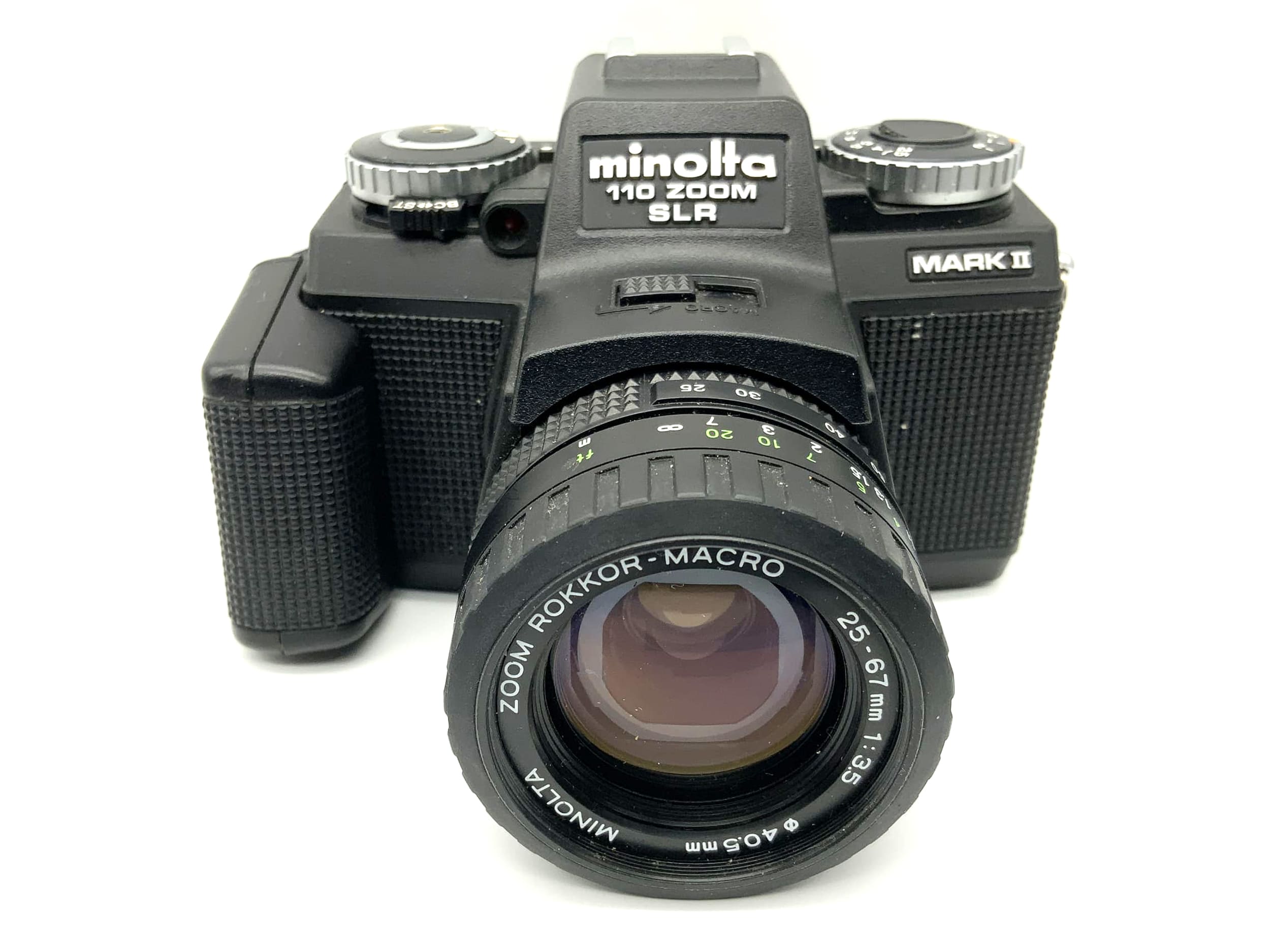 Minolta 110 Zoom Mark II mit Zoom Rokkor-Macro 25-67mm 1:3.5 SLR Spiegelreflex
