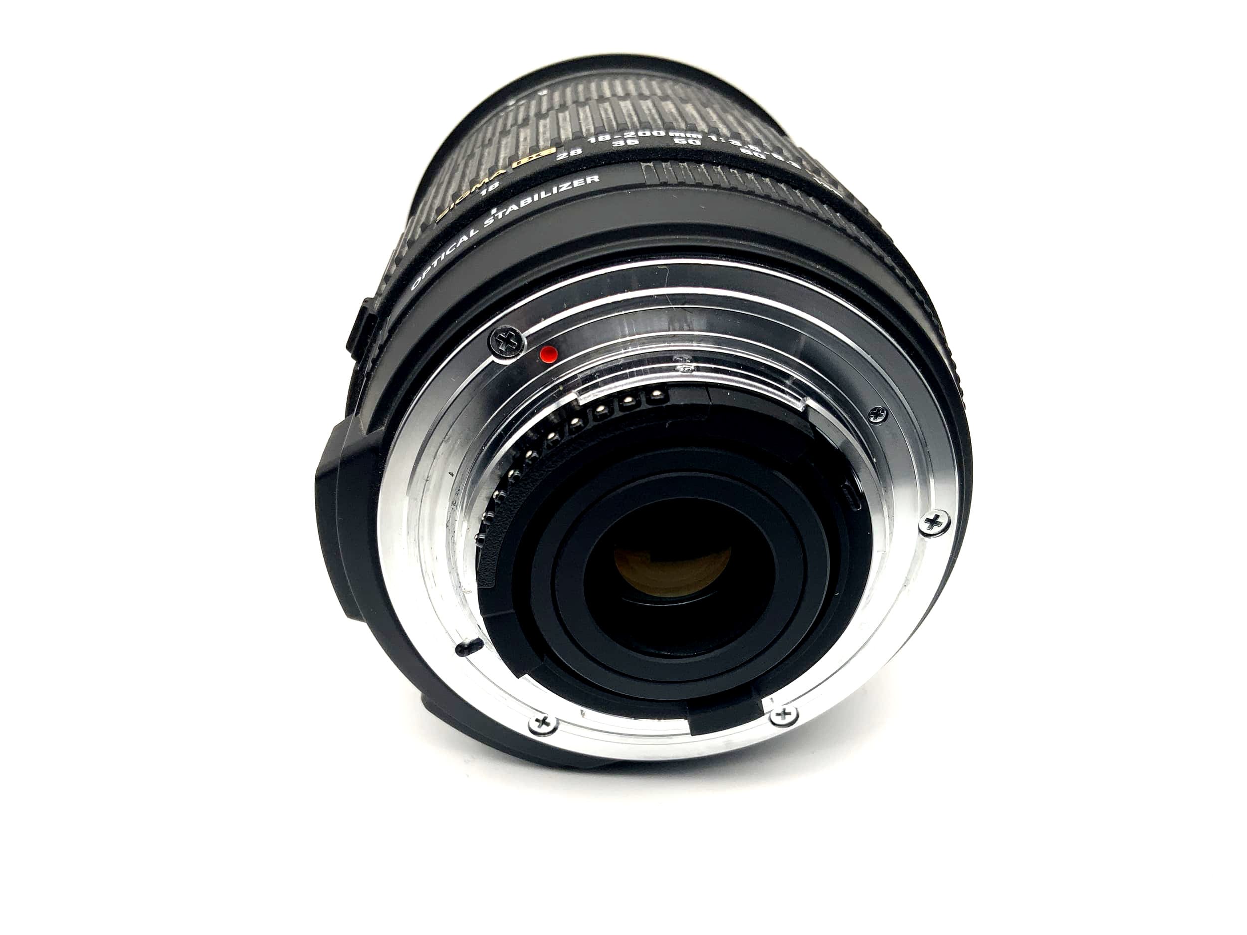Sigma 18-200mm 1:3.5-6.3 Objektiv DC OS HSM Optical Stabilizer Zoom (Nikon AF-S)