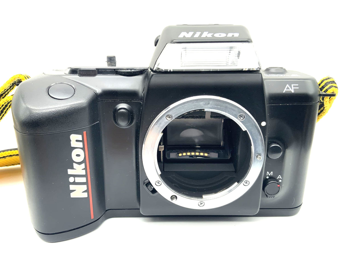 Nikon F-401 35mm Spiegelreflexkamera SLR analog AF Autofocus Body (Nikon F)