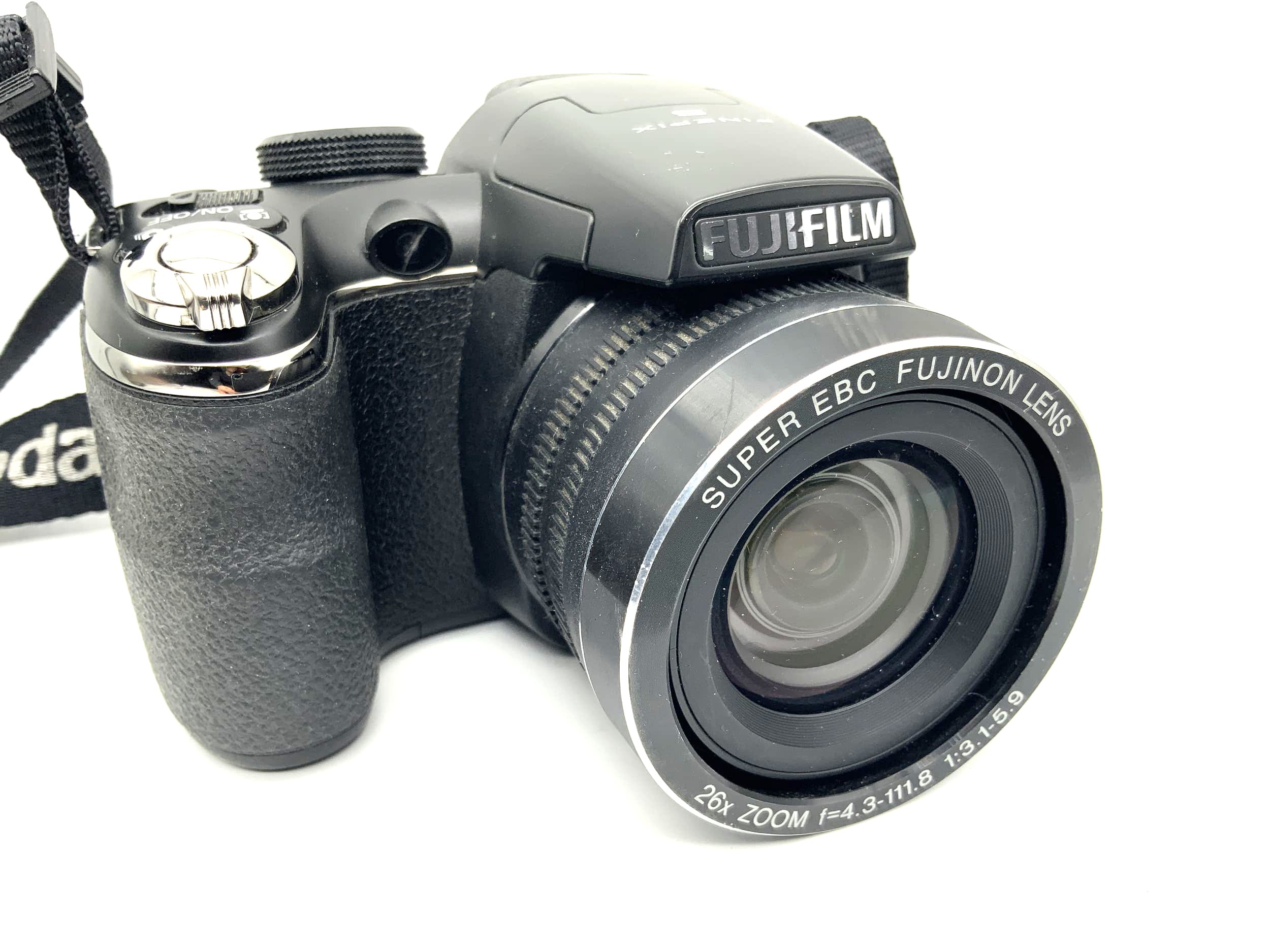 Fujifilm Finepix S4300 mit Super EBC Lens 26x Zoom f=4.3-111.8mm 1:3.1-5.9 14 MP