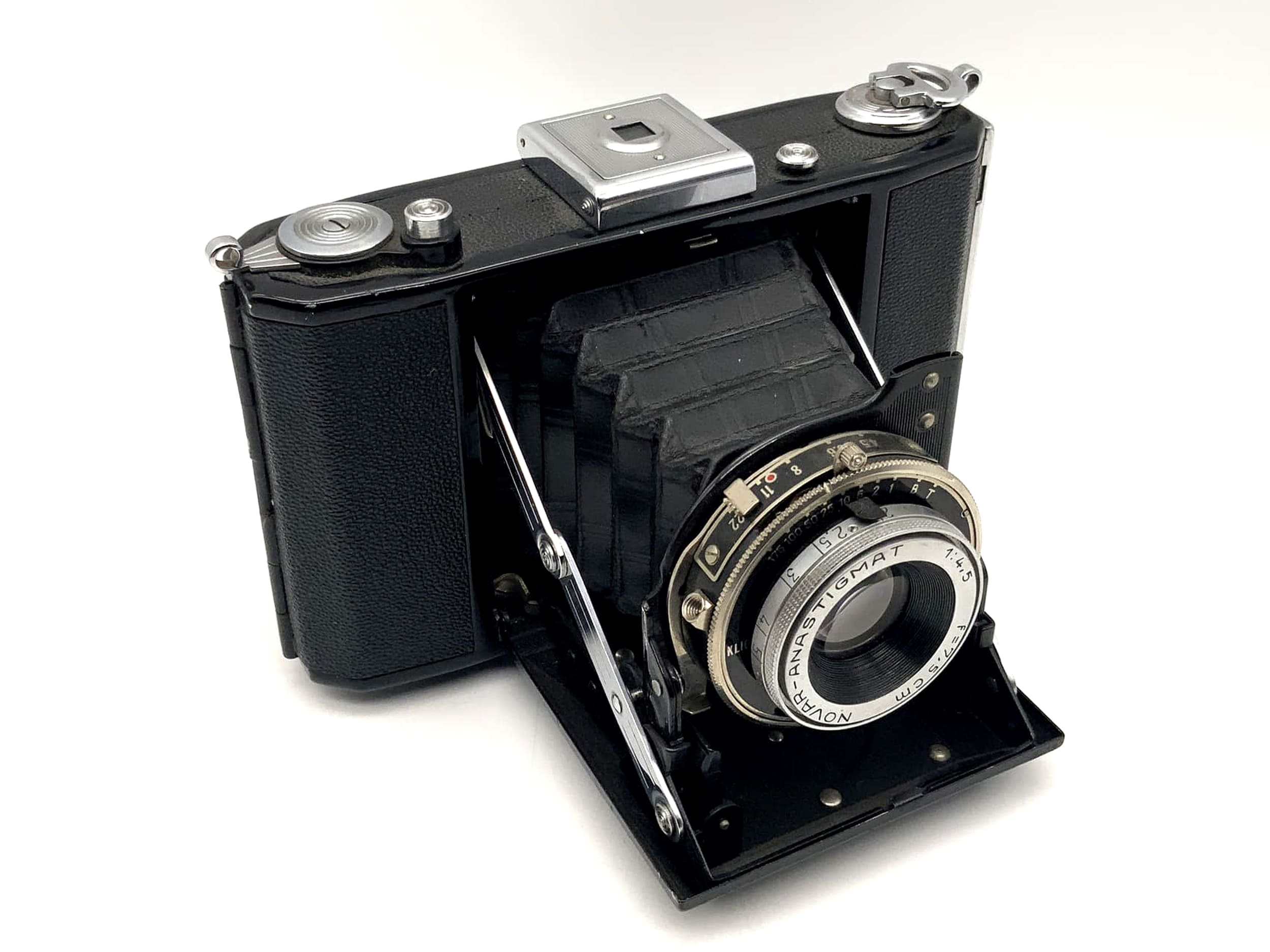 Zeiss Ikon Nettar 515/16 folding camera with Novar Anastigmat 1:4.5 f=7.5cm