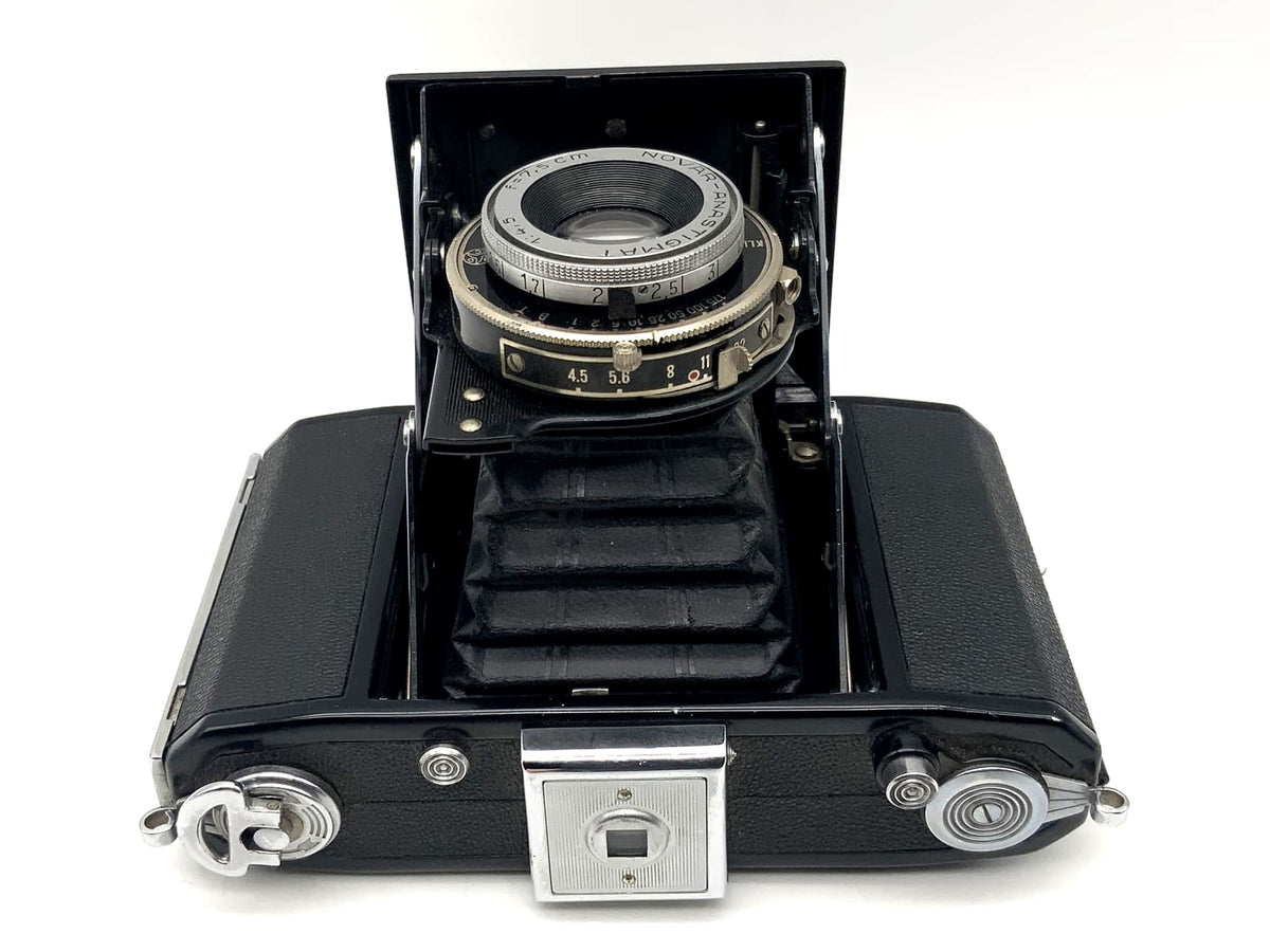 Appareil photo pliant Zeiss Ikon Nettar 515/16 avec objectif Novar Anastigmat 1:4,5 f=7,5 cm