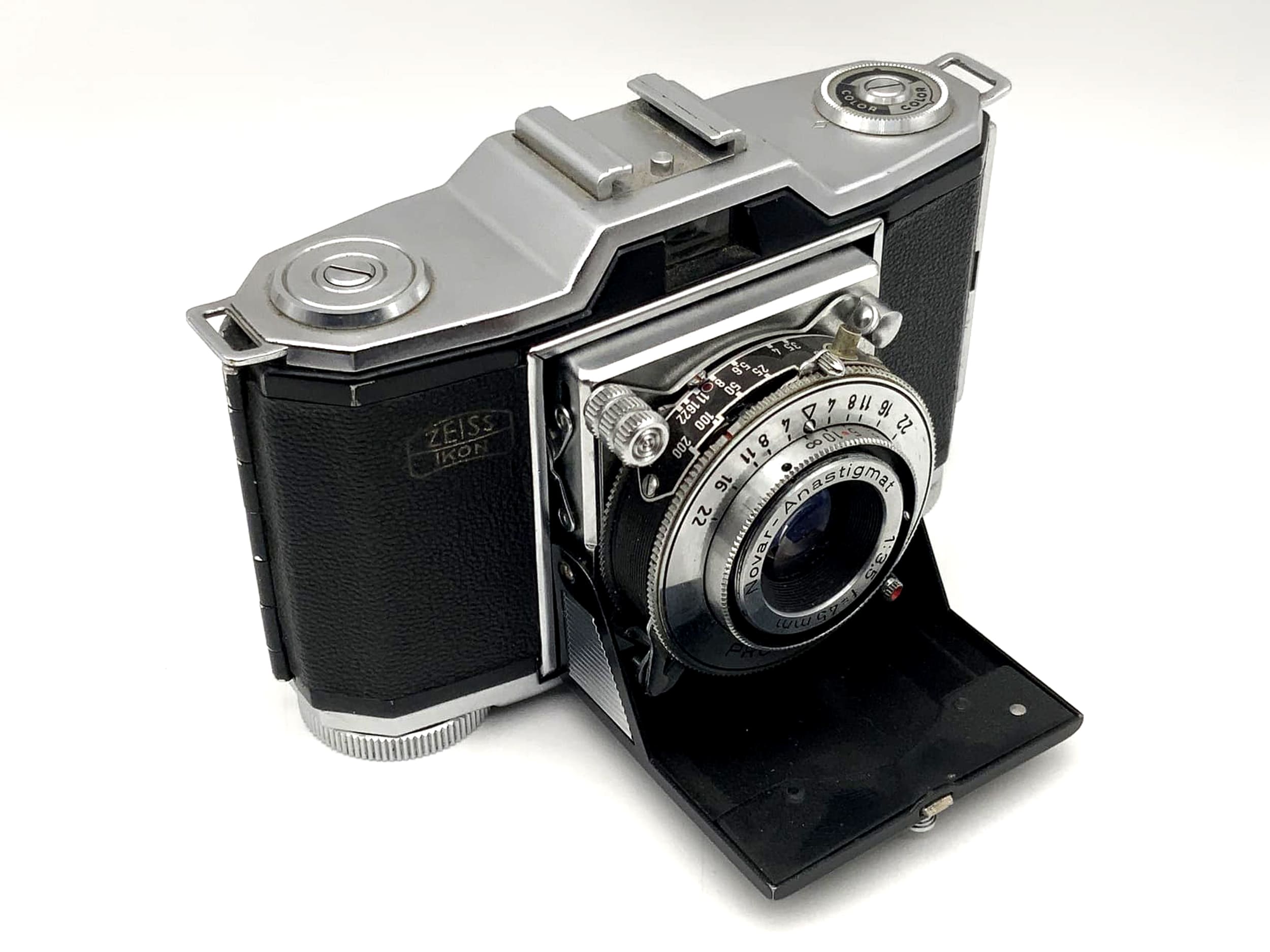 Zeiss Ikon Contina 522/24 Klappkamera mit Novar Anastigmat 1:3.5 f=45mm Pronto