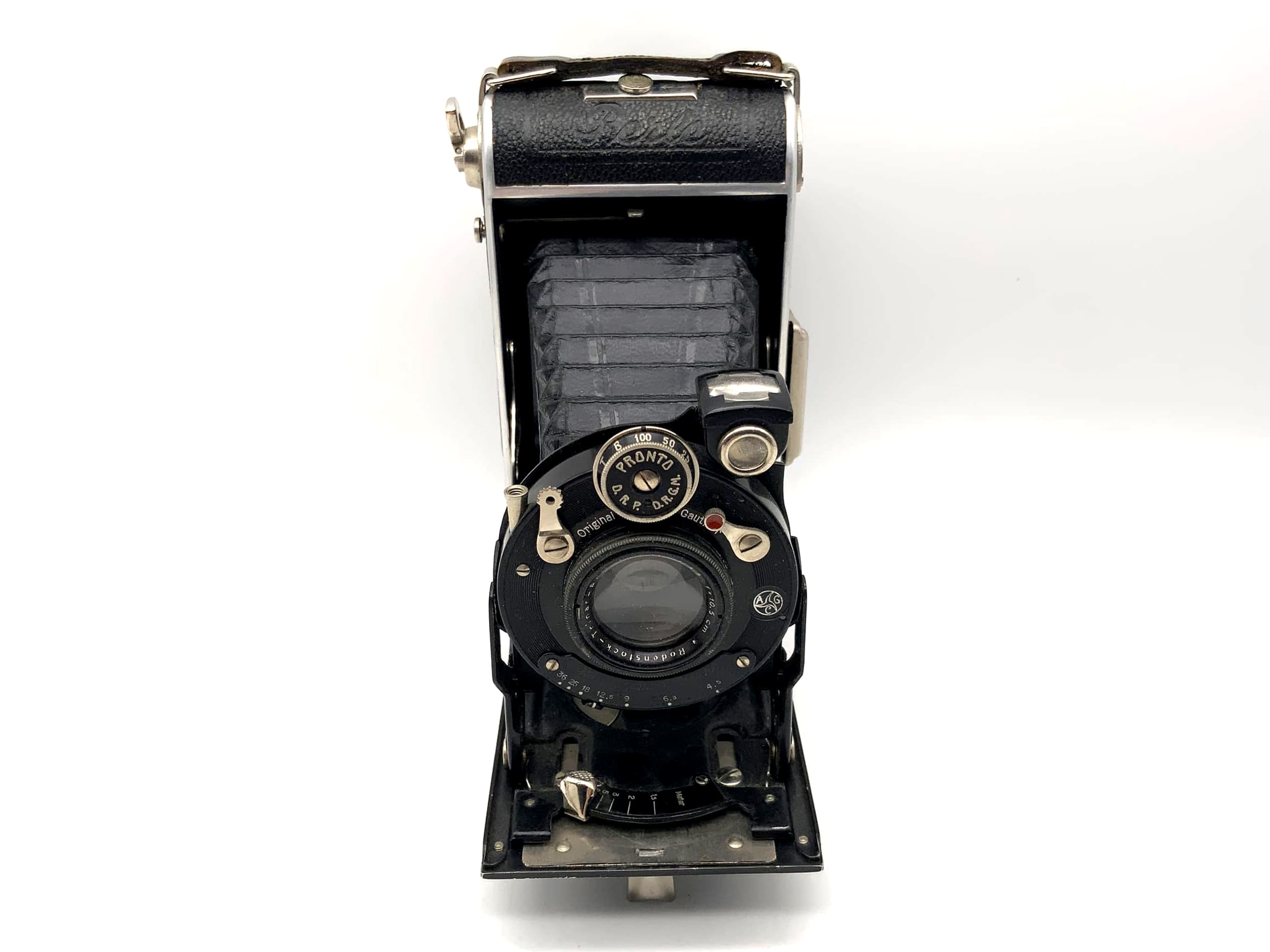 Welta Perle Klappkamera mit Rodenstock Trinar Anastigmat 1:4.5 f=10.5cm