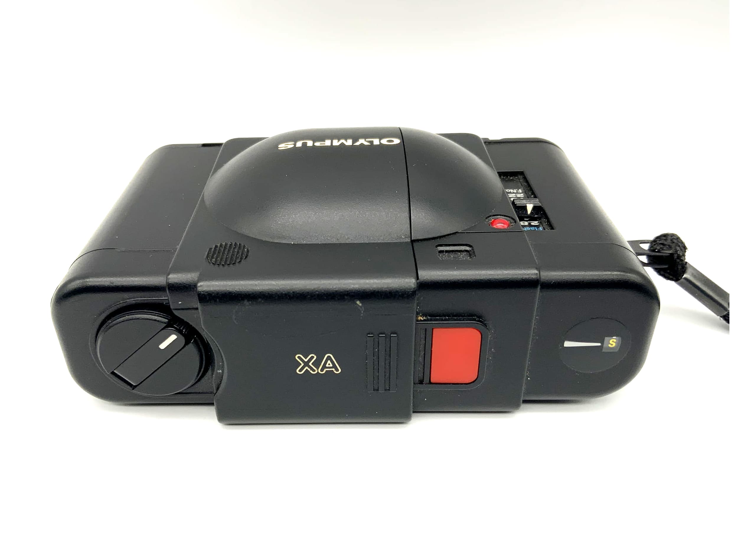 Olympus XA Messsucherkamera mit F.Zuiko 1:2.8 f=35mm Kompaktkamera Analogkamera