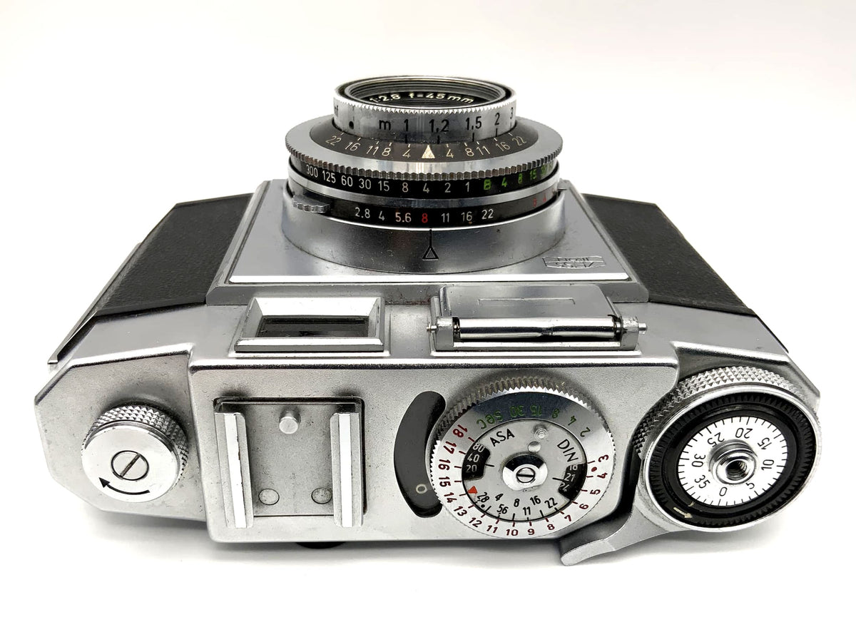 Zeiss Ikon Contina mit Novicar-Anastigmat 1:2.8 f=45mm 527/24 Prontor-SVS