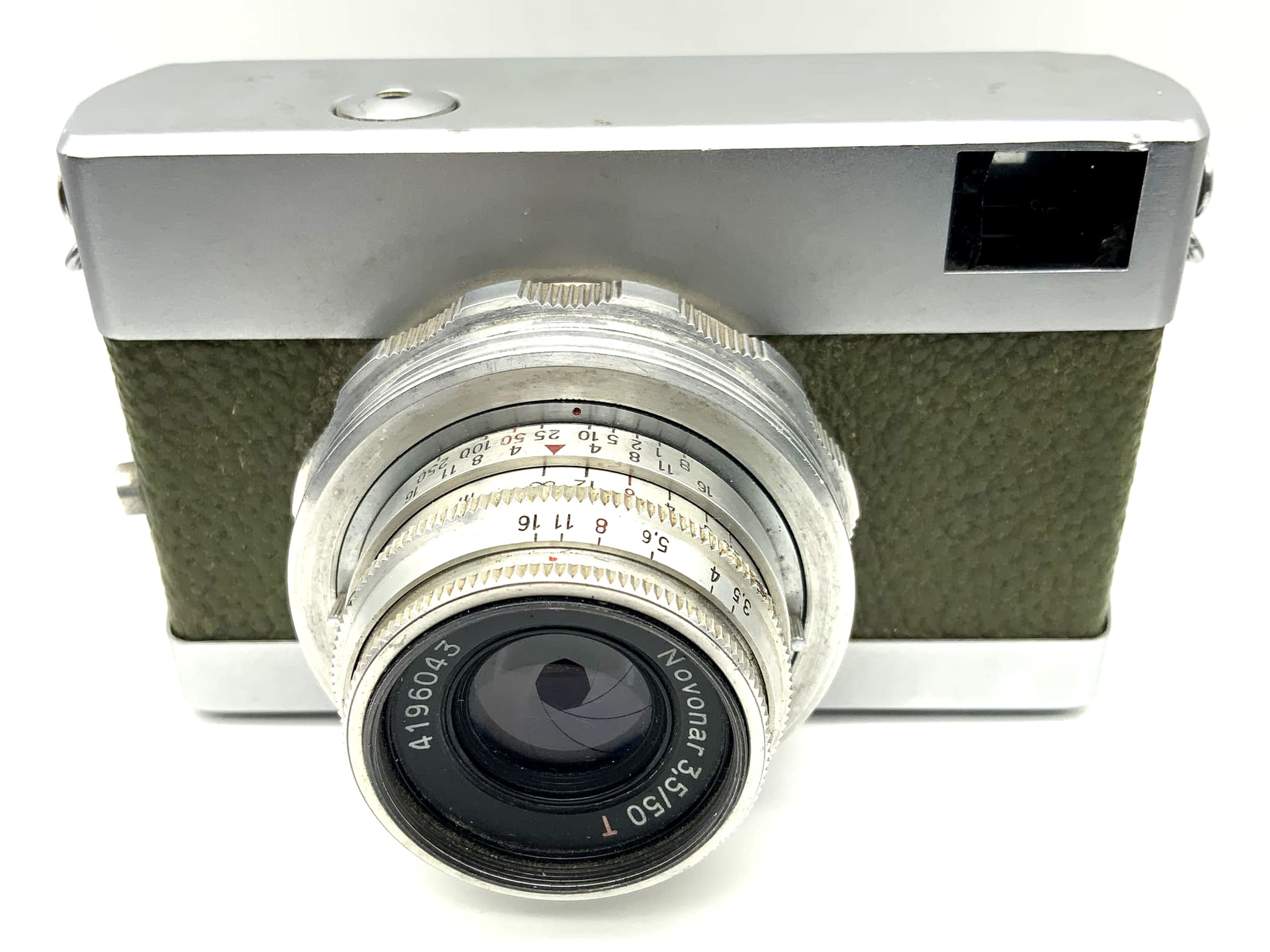 Pentacon Werra Sucherkamera mit Novonar 3.5/50 red T Kompaktkamera Analogkamera