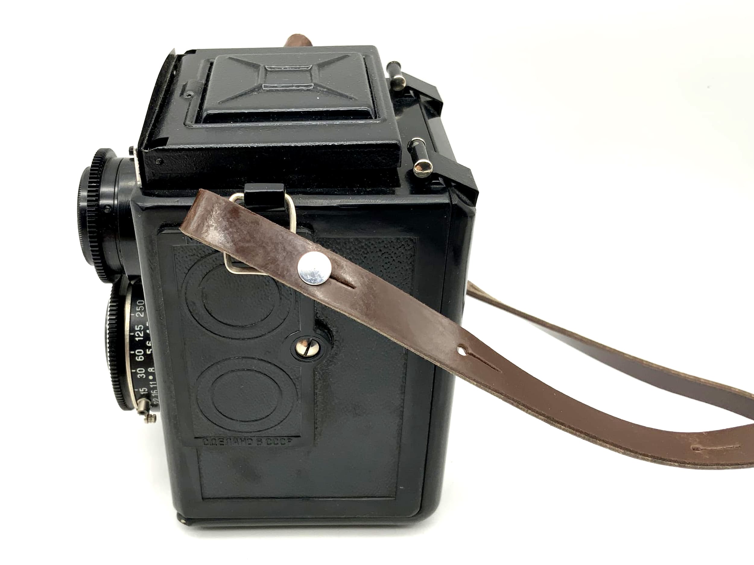 Lomo Lubitel 2 TLR mit T-22 4,5/75 USSR Mittelformat 6x6 zweiäugige Kamera