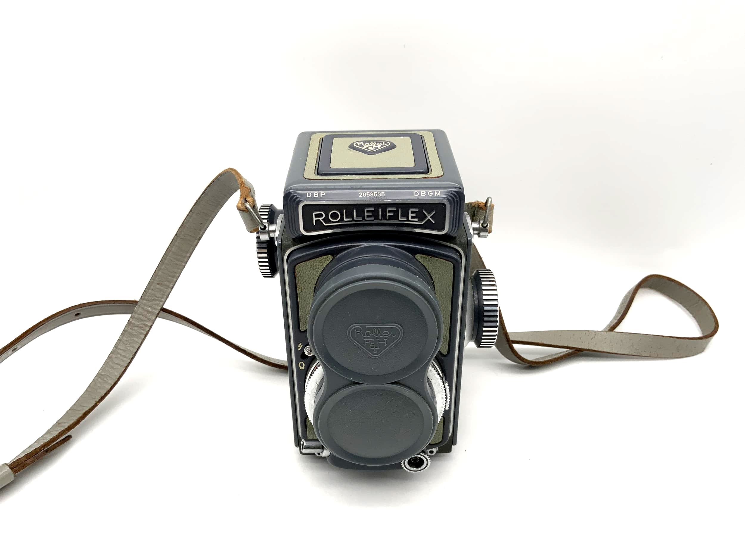 Rollei Rolleiflex Baby TLR avec objectif Xenar 1:3,5/60 4x4 F&amp;H Synchro Compur et étui