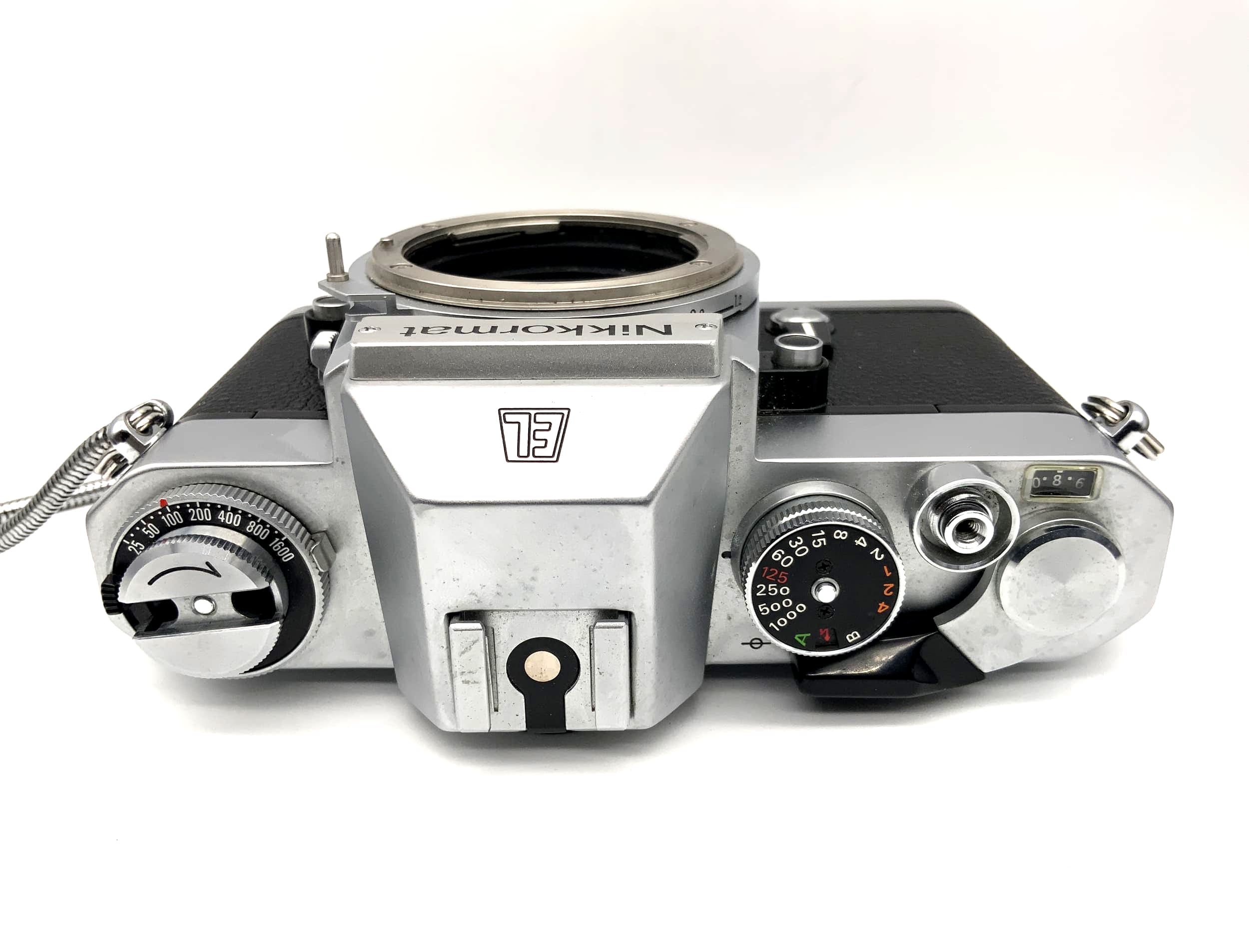 Nikkormat EL 35mm Spiegelreflexkamera SLR analog Body Gehäuse (Nikon F)