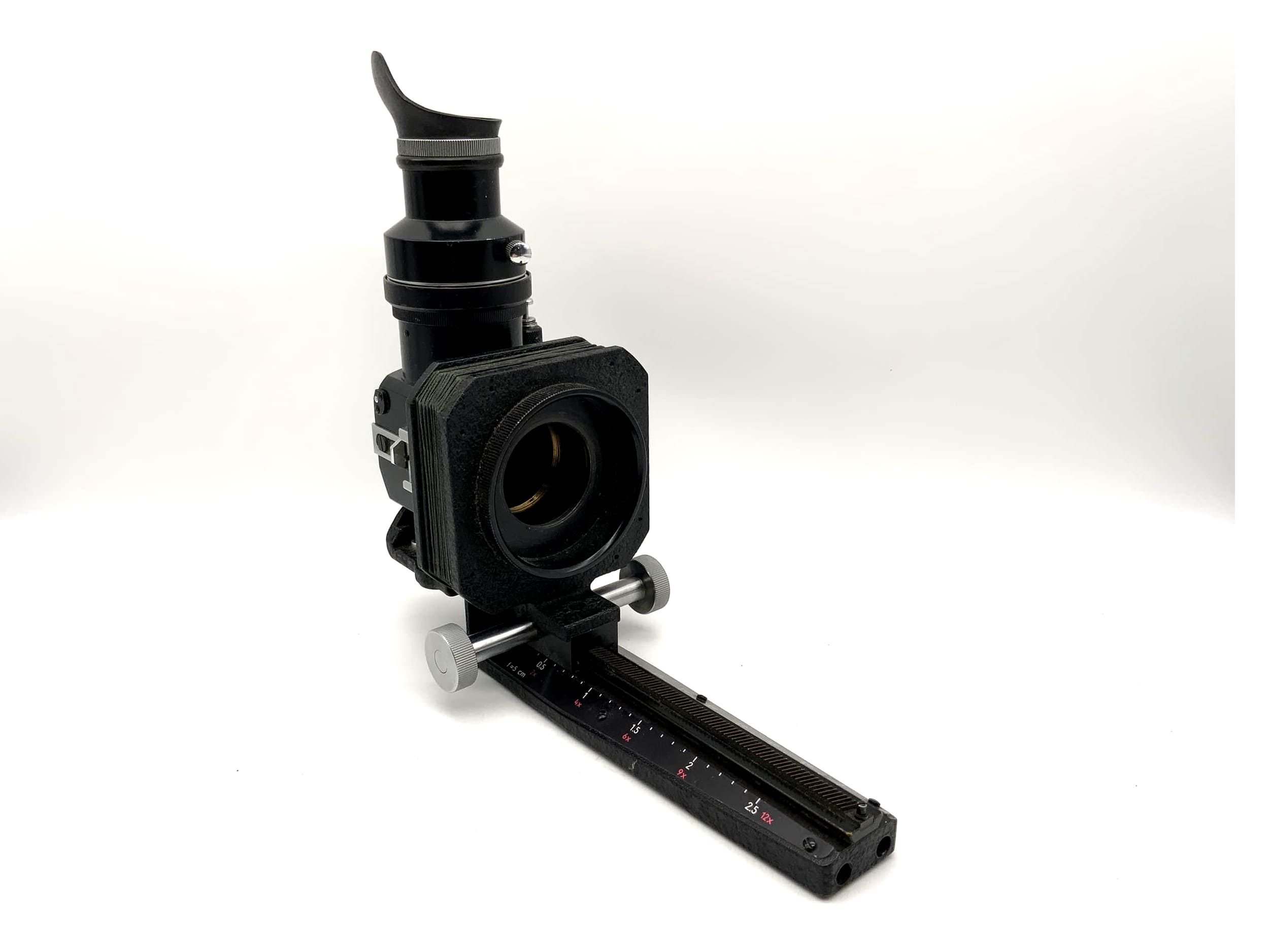 Leitz Balgengerät schwarz Bellows mit Visoflex I Spiegelkasten schwarz (M39)