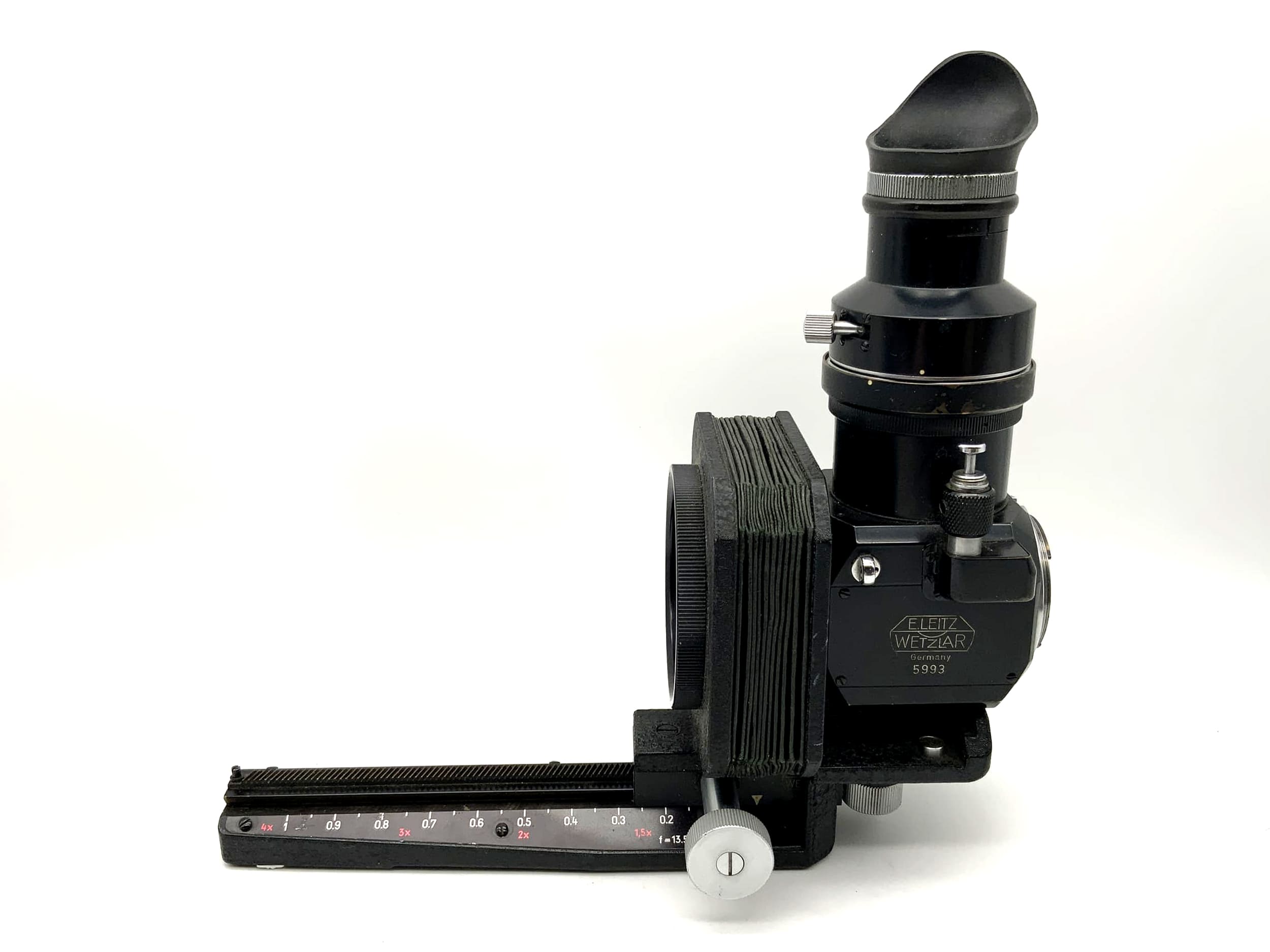 Leitz Balgengerät schwarz Bellows mit Visoflex I Spiegelkasten schwarz (M39)