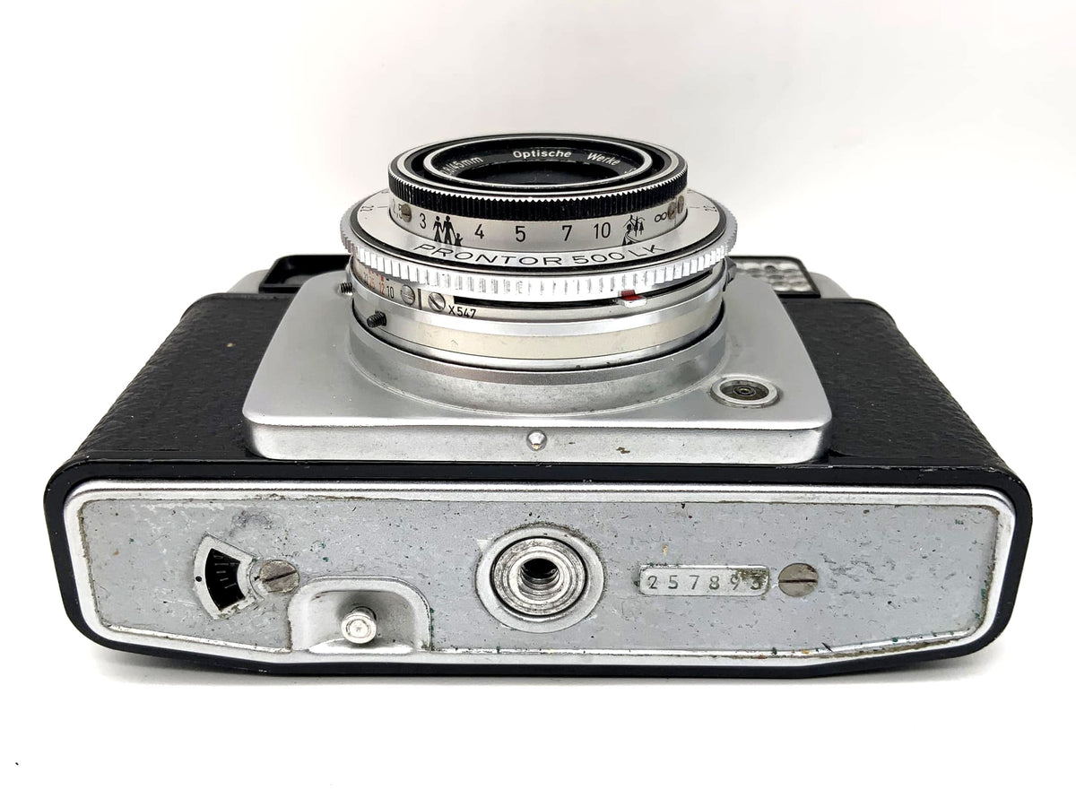 Dacora Super Dignette viewfinder camera with Cassar 1:2.8 f=45mm Prontor 500 LK