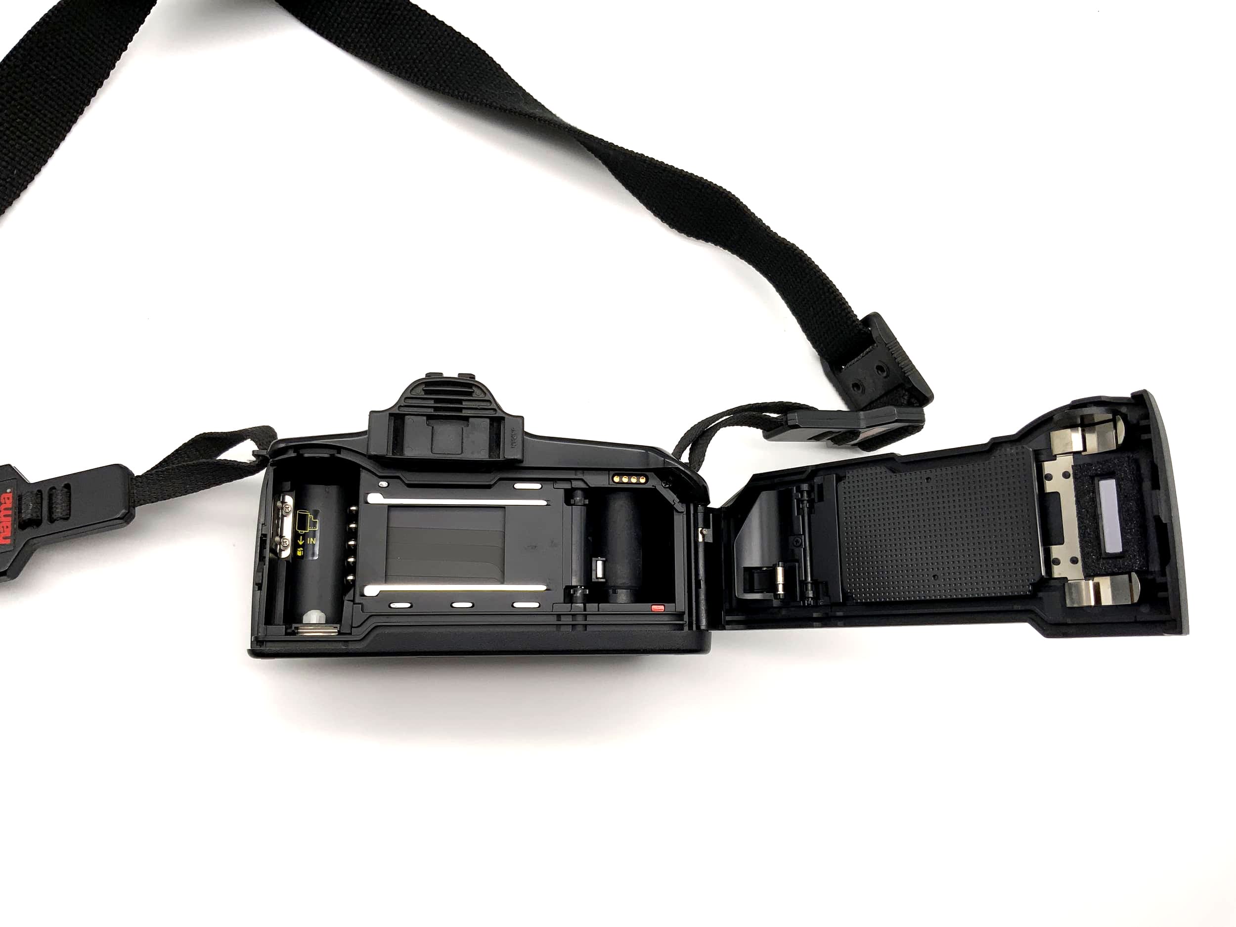 Minolta Dynax 3000i Body Gehäuse SLR Autofokus analoge Spiegelreflexkamera AF