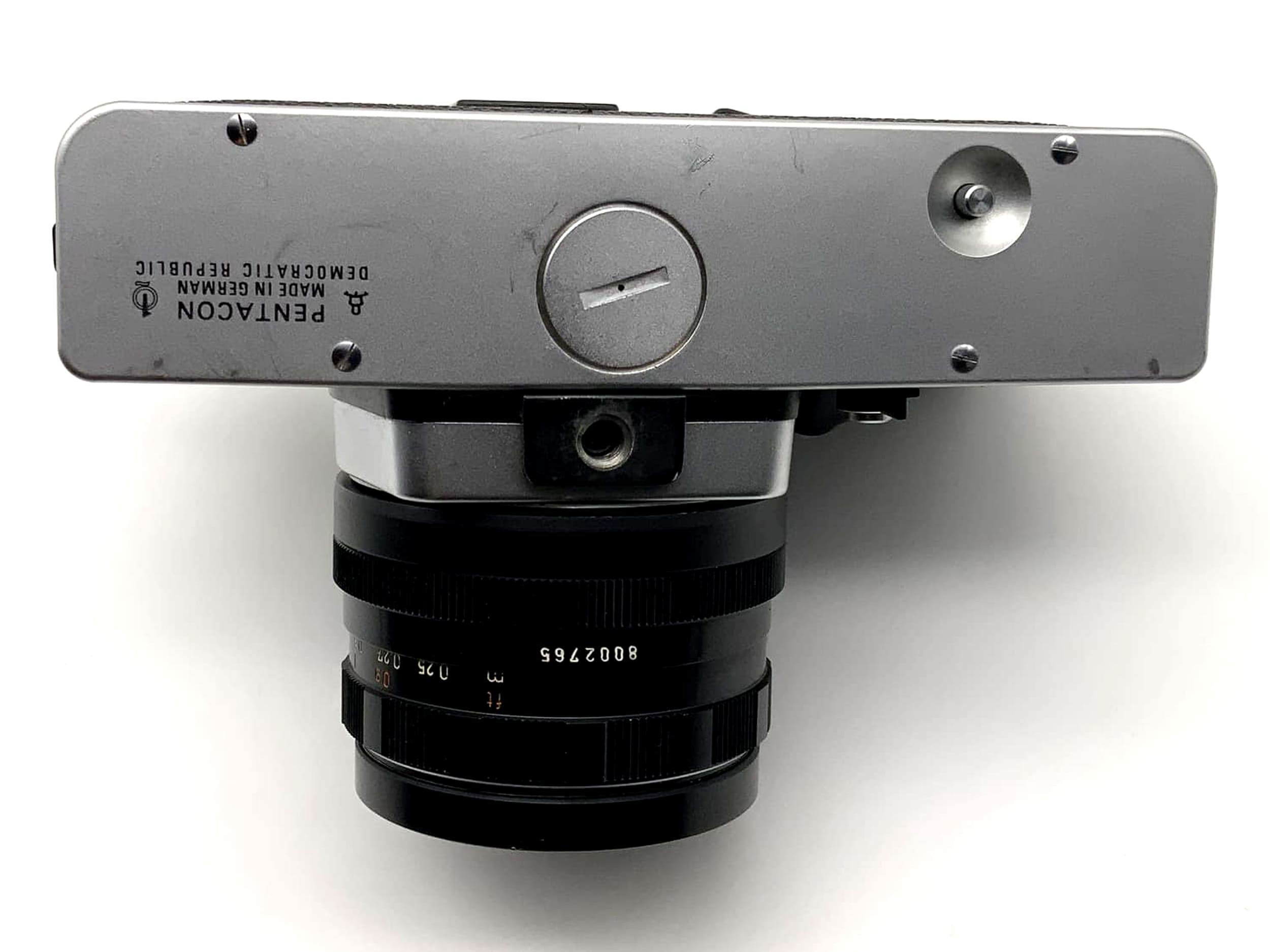 Appareil photo reflex argentique Pentacon Praktica LTL3 avec objectif 2,8-29 mm, format 35 mm