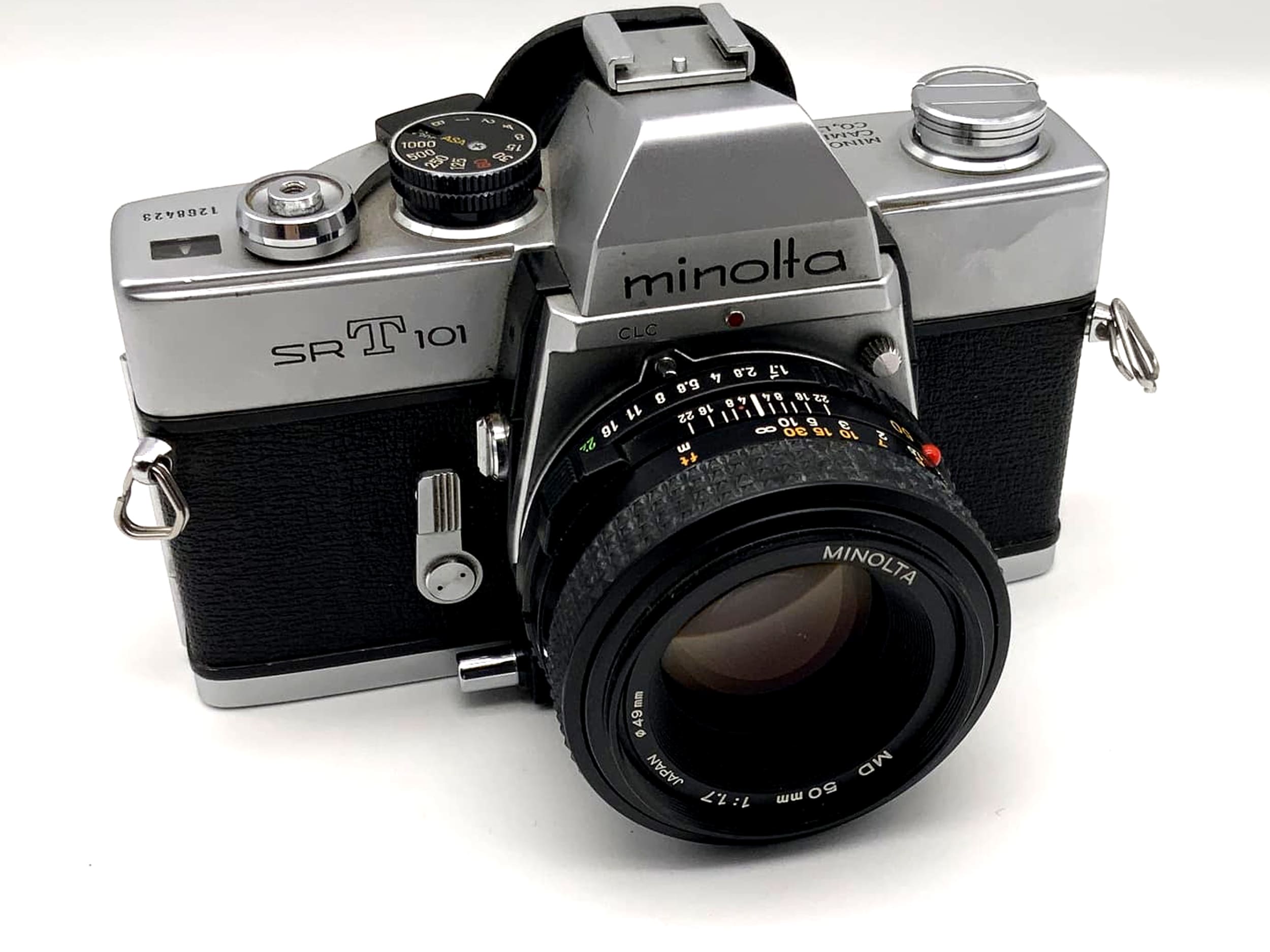 Minolta SRT 101 mit Minolta MD 1.7 50mm Spiegelreflexkamera 35mm analog