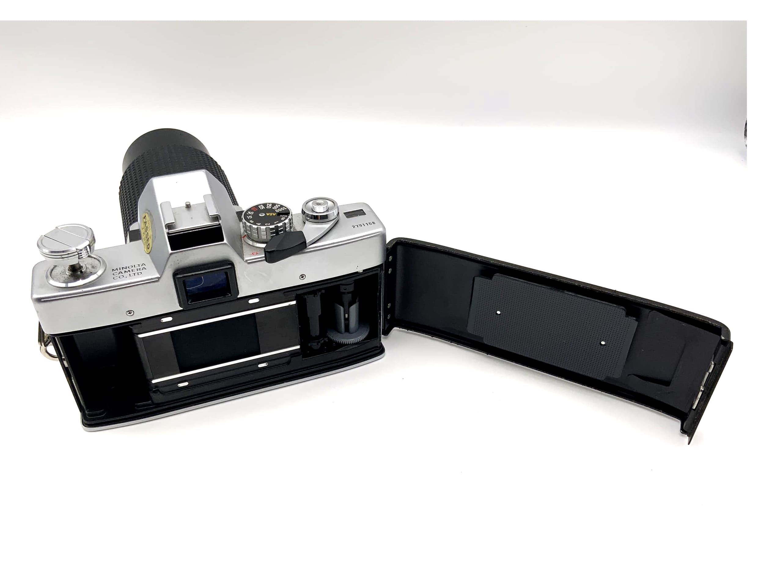 Minolta SRT101 with Tokina RMC 4.5 80-200mm SLR camera, 35mm