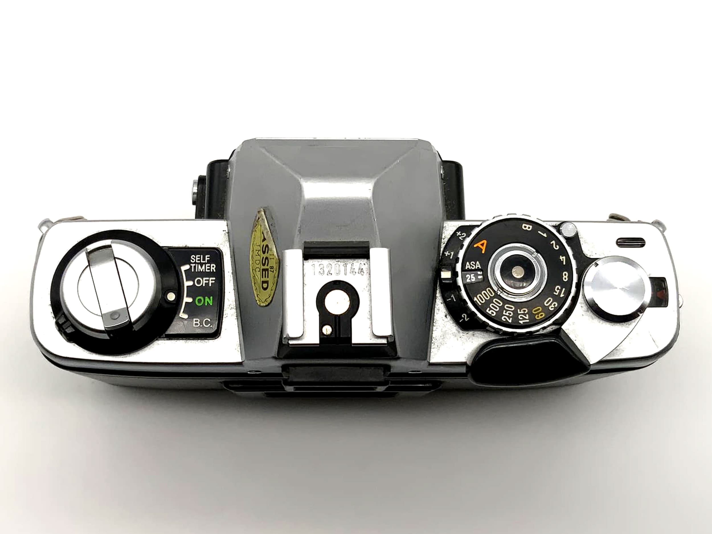 Minolta XG2 XG 2 35mm analog SLR camera body