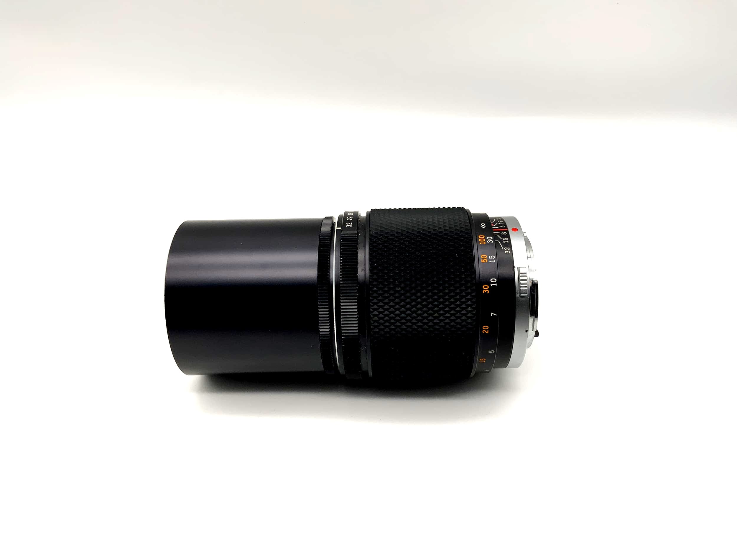 Olympus OM-System E.Zuiko MC Auto-T 200 mm 1:4 Objektiv analog