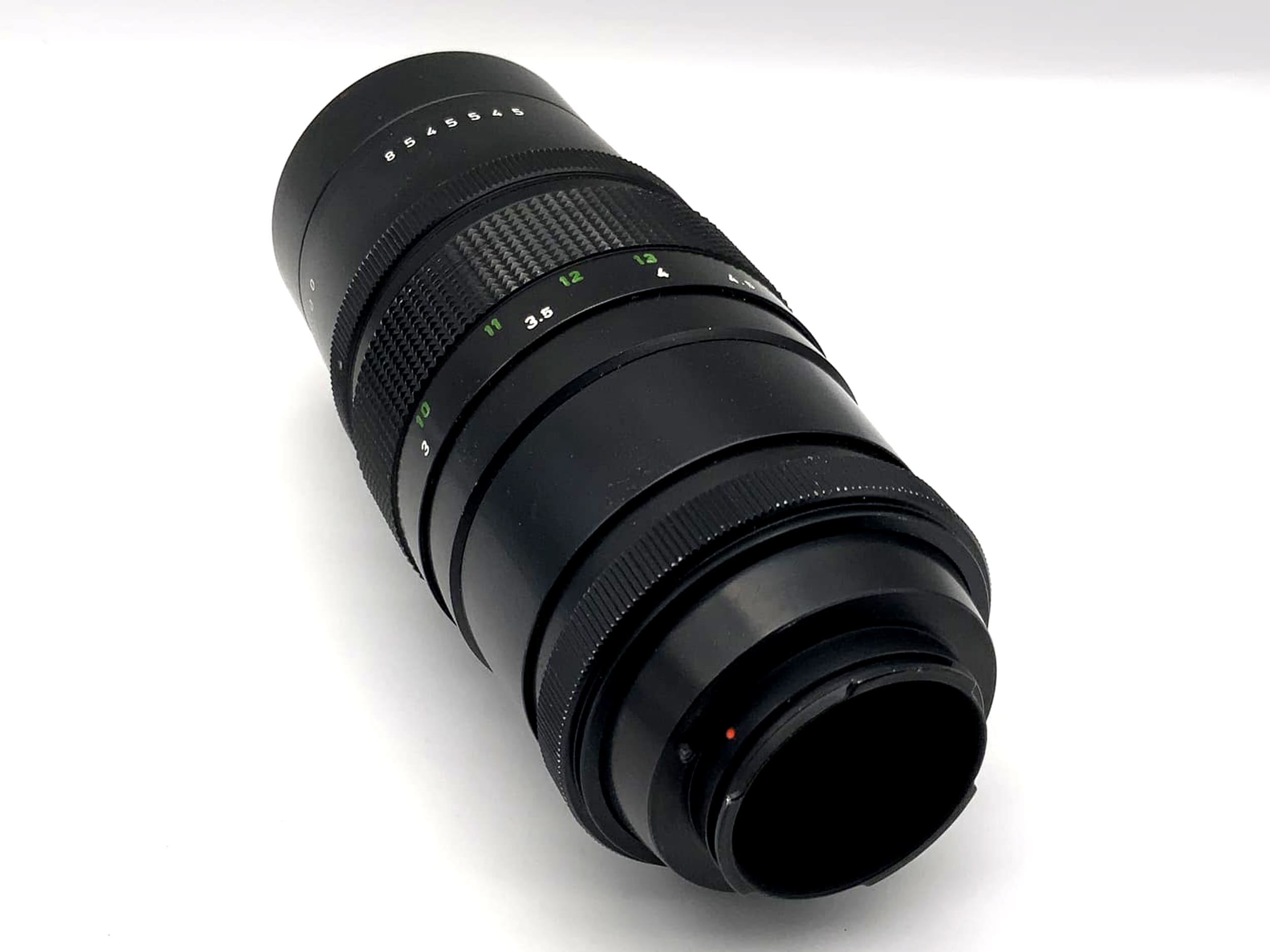 Téléobjectif Pentacon 200 mm f/4, monture Exa 4/200 GDR à 15 lamelles analogiques