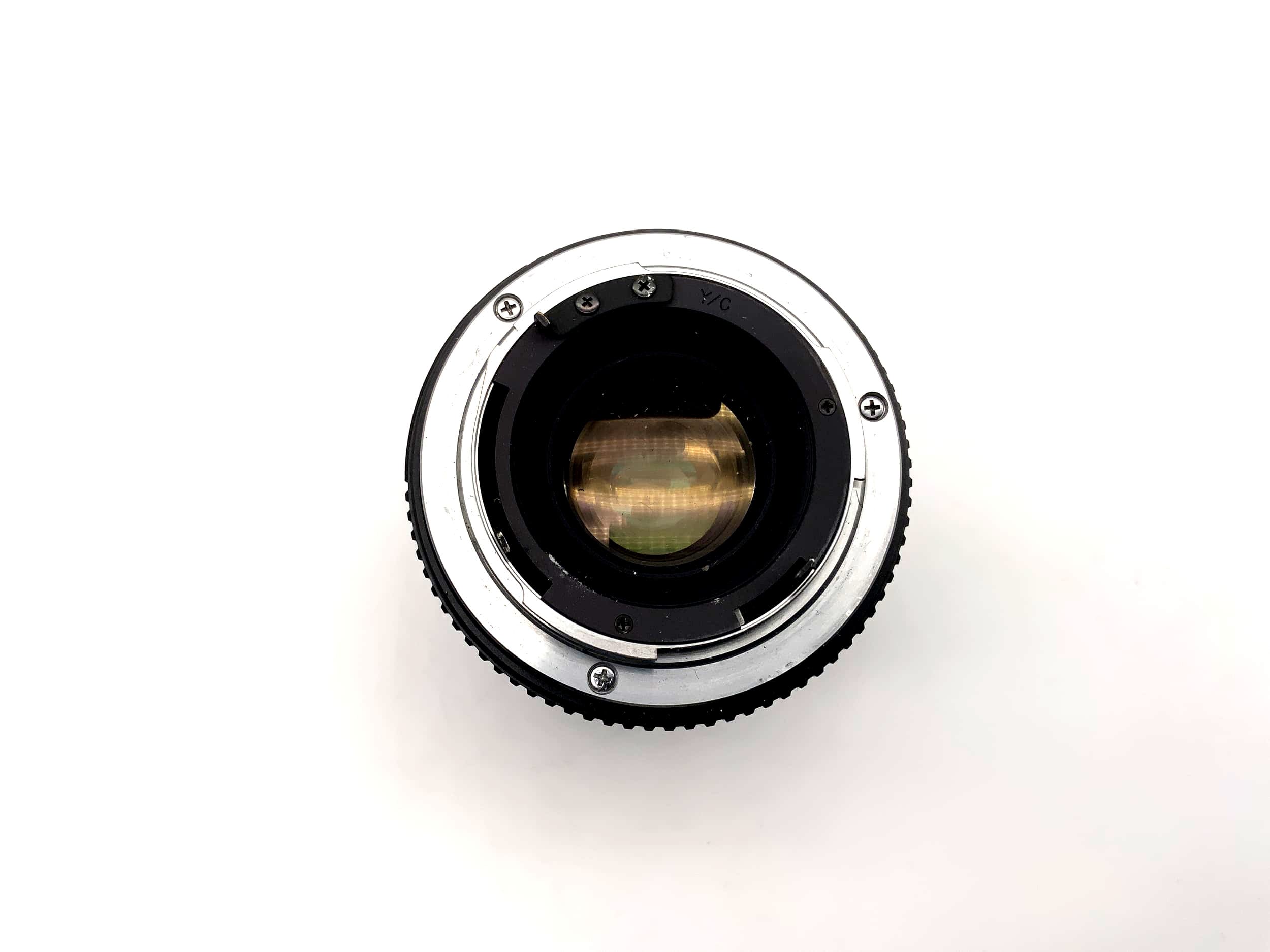 Tokina 35-105mm 1:3.5-4.3 Objektiv RMC Kamera Camera Lens (Yashica/Contax)