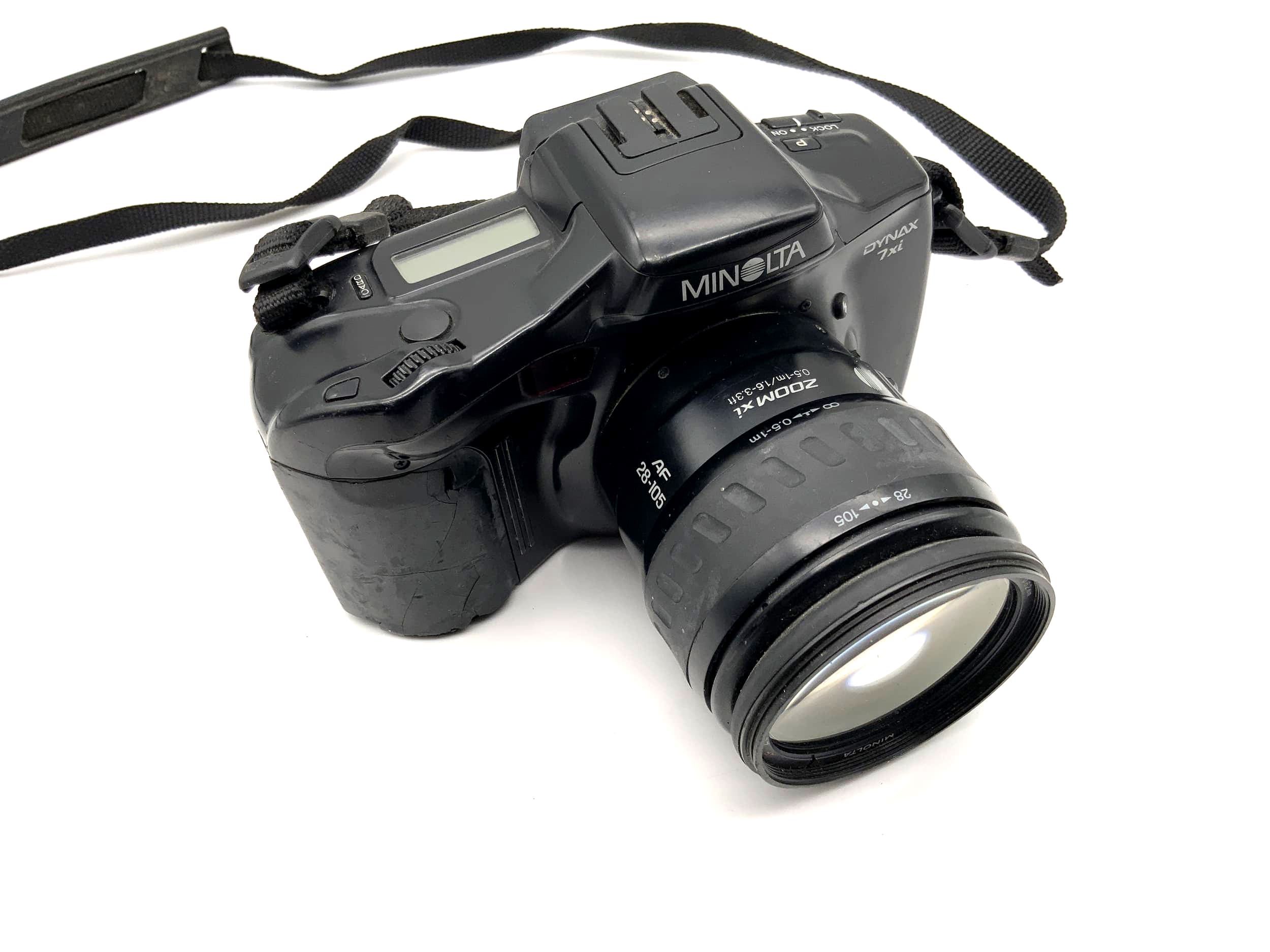 Minolta Dynax 7 xi analoge Spiegelreflexkamera mit AF Zoom Xi 1:3.5-4.5 Objektiv