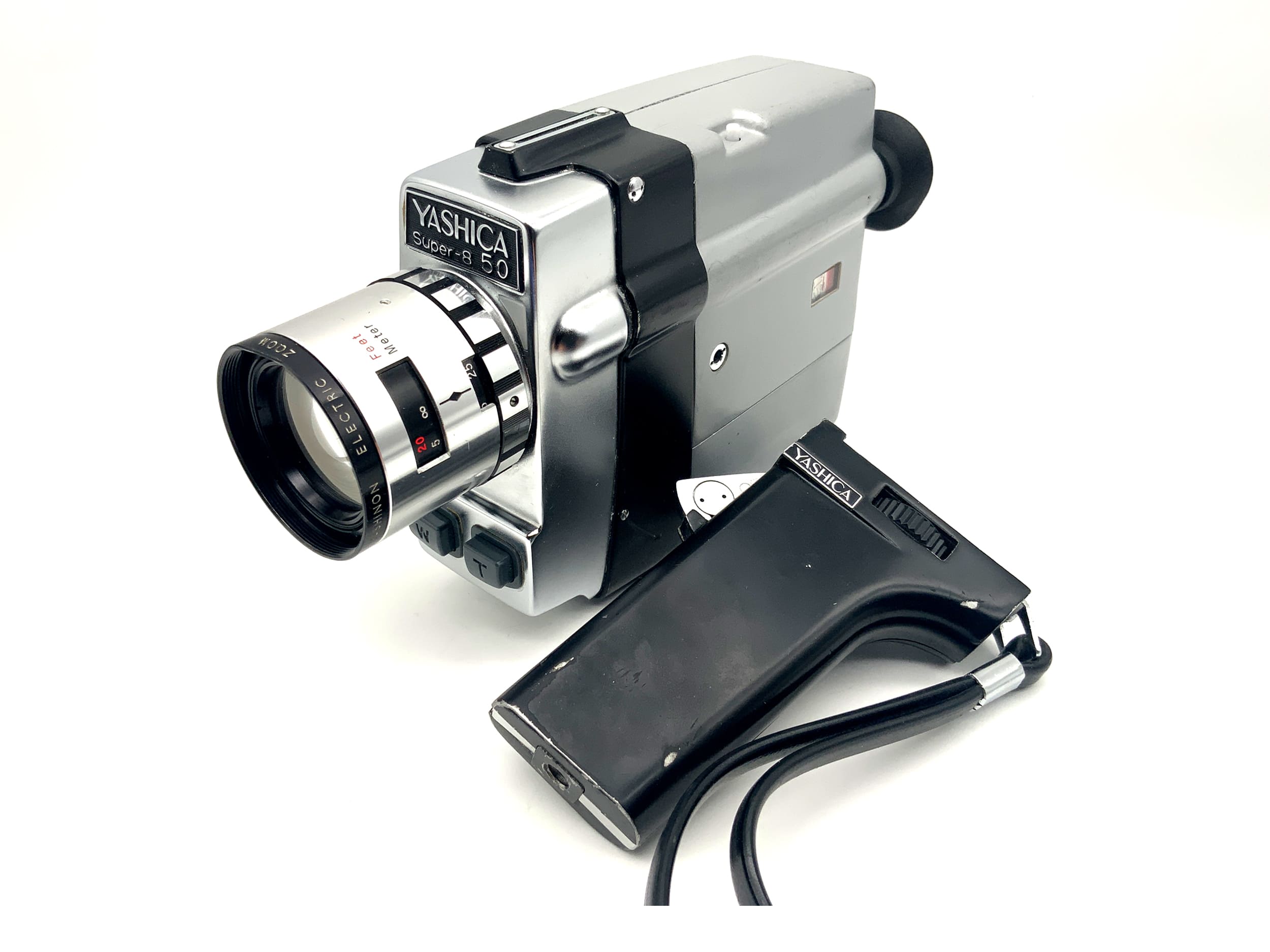 Yashica Super-8 50 Filmkamera mit Yashinon 1:1.7 8.5-42.5mm Super 8 mit Griff